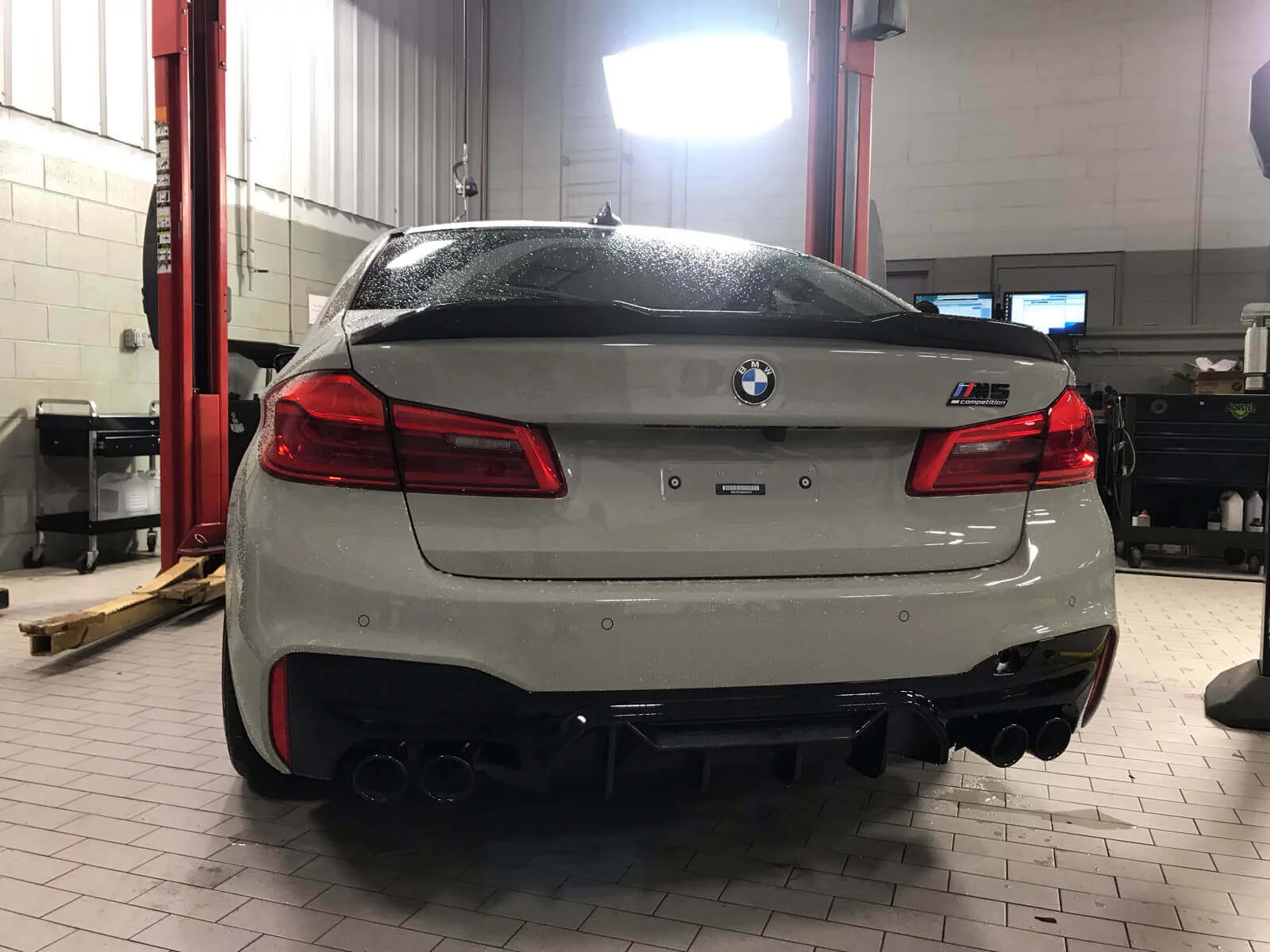 Fashion Grey BMW M5