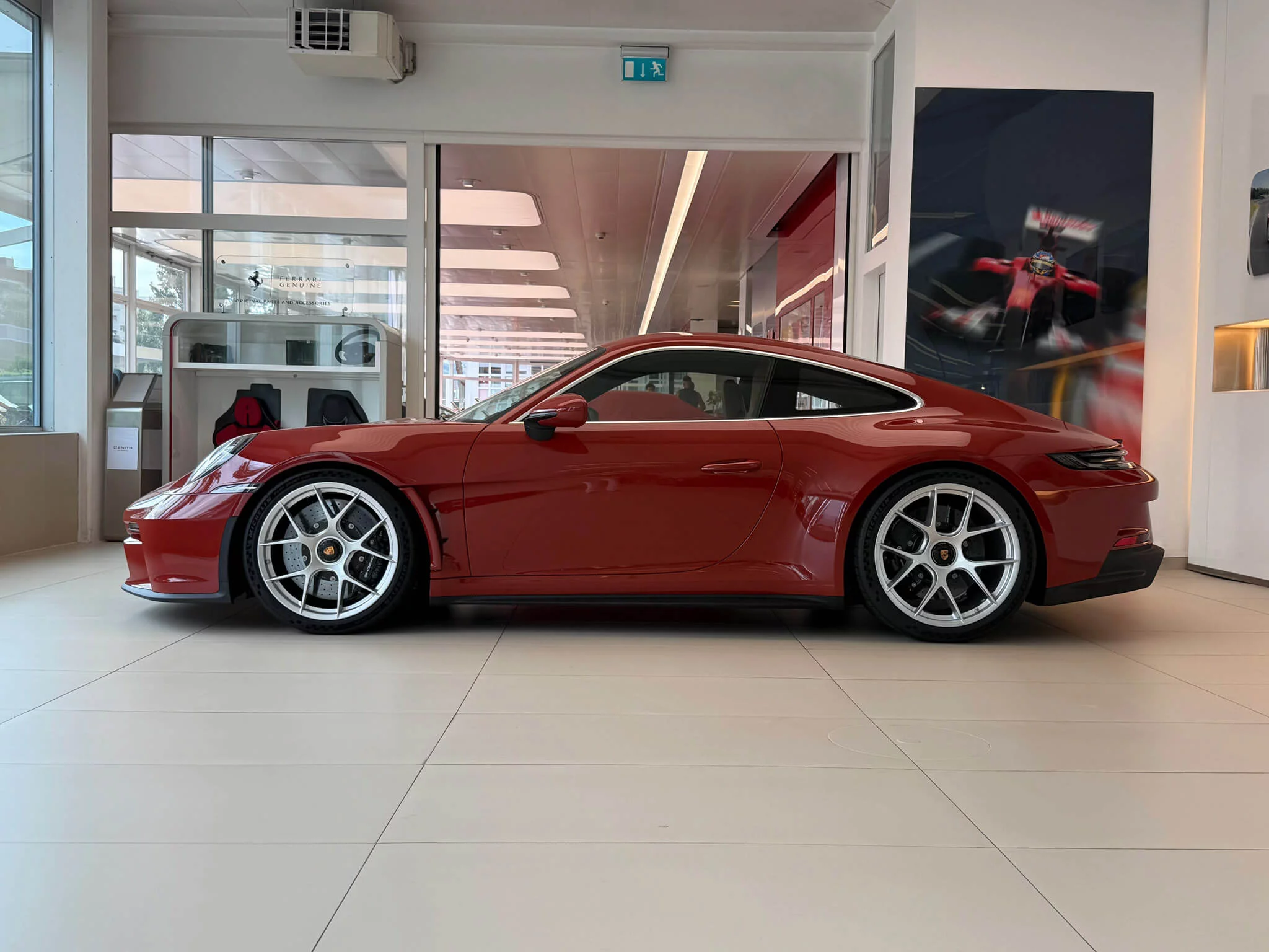 Peru Red Porsche 911 S/T