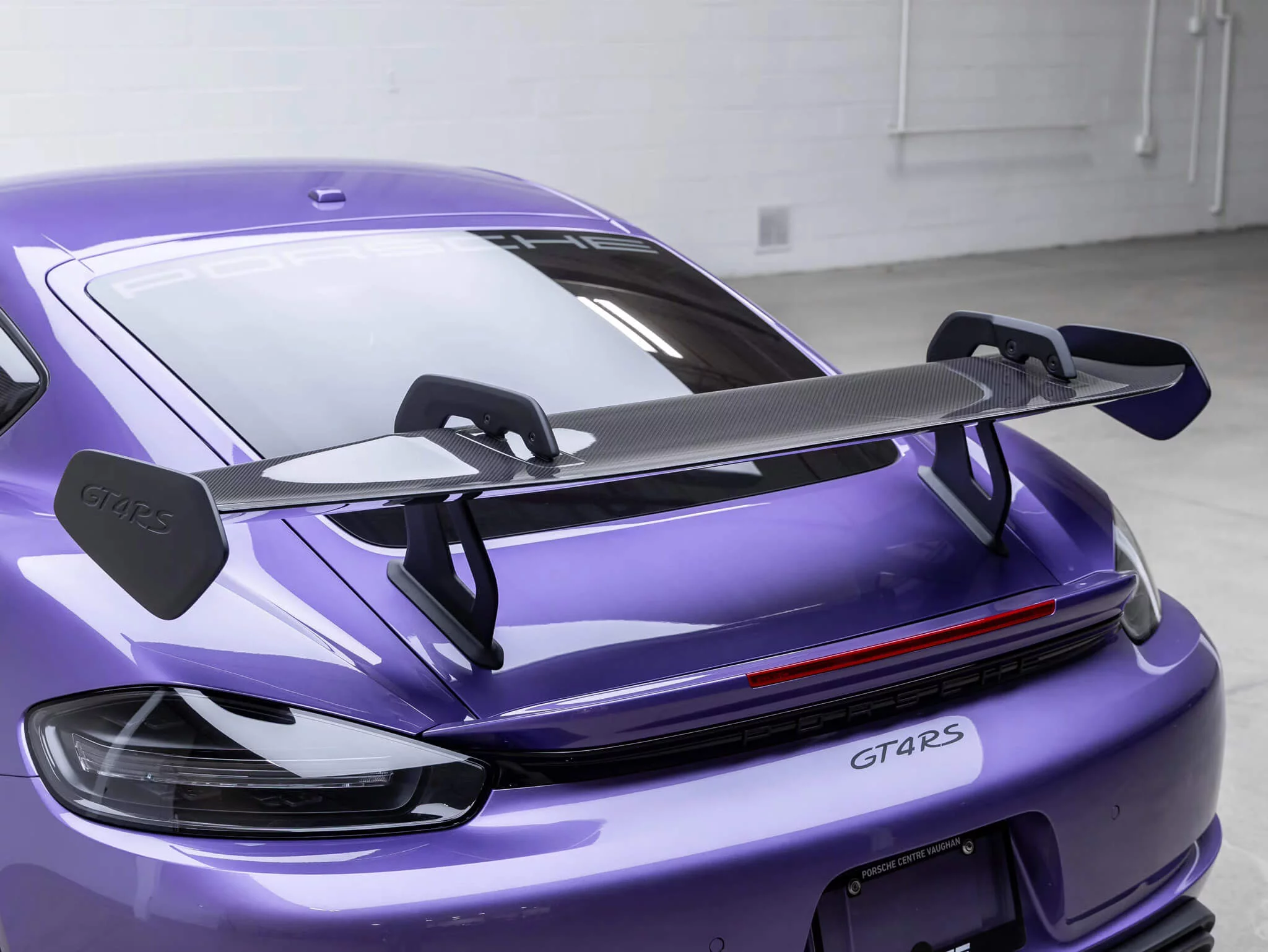Viola Purple Metallic Porsche 718 Cayman GT4 RS