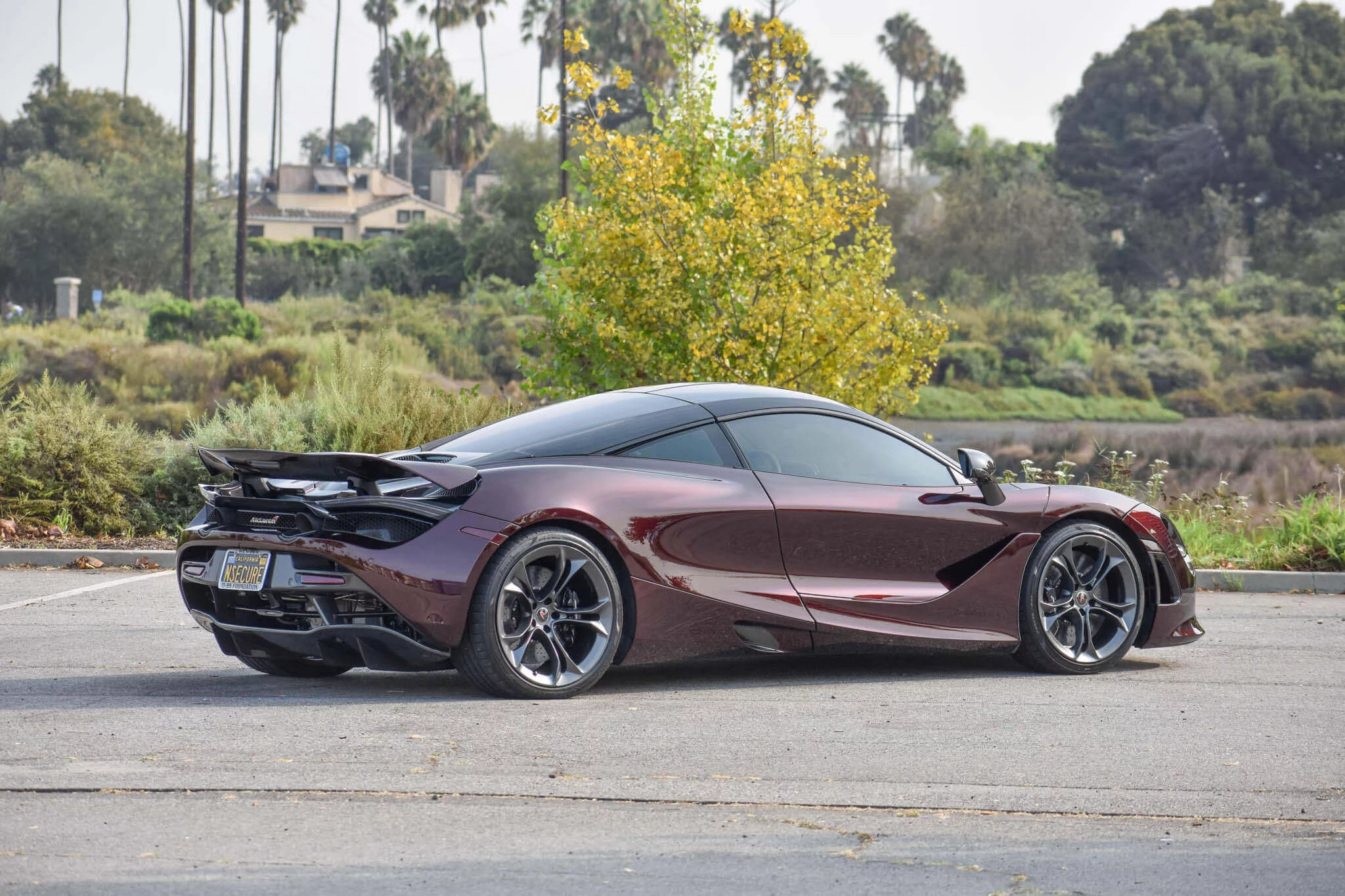 Nerello Red McLaren 720S