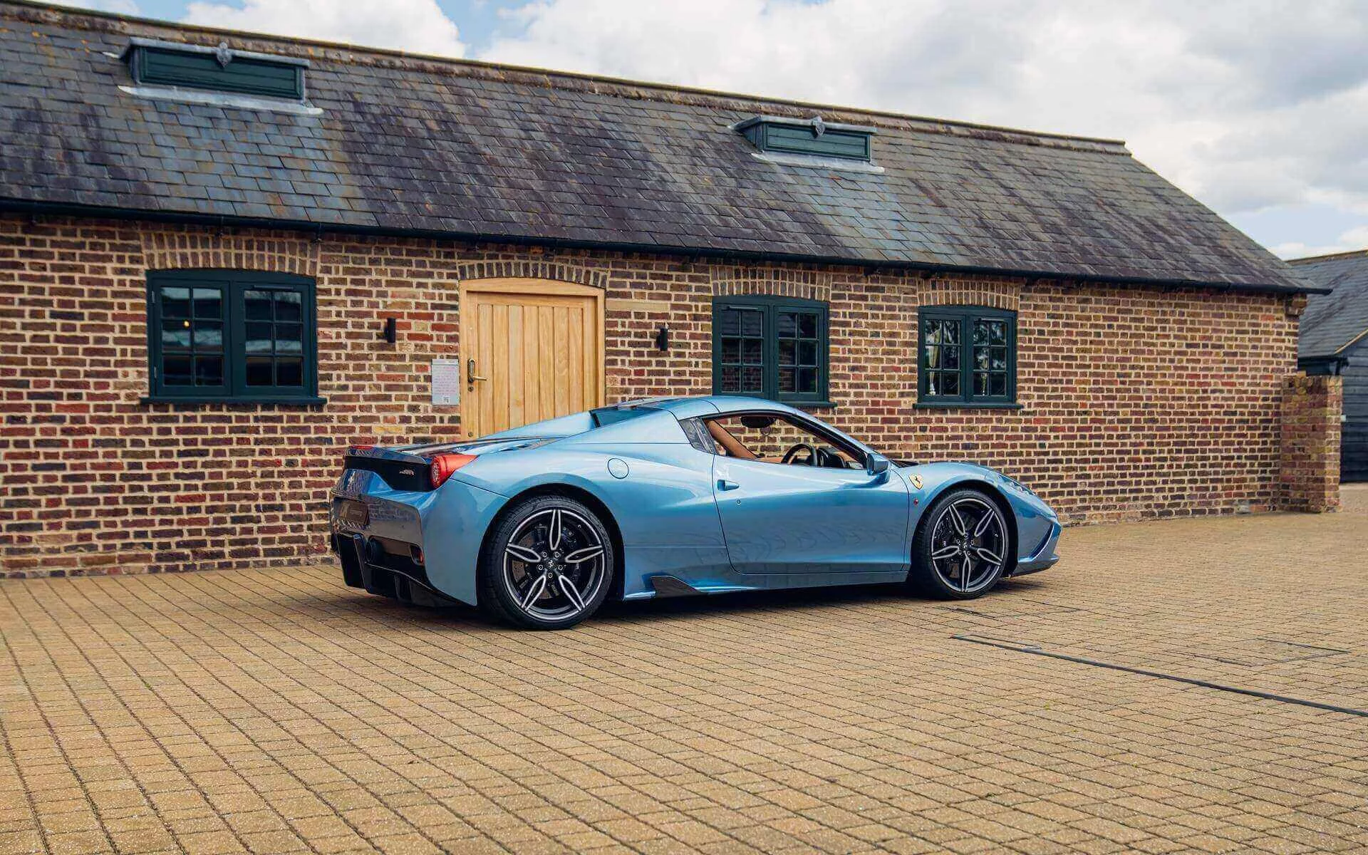 Azzurro California Ferrari 458