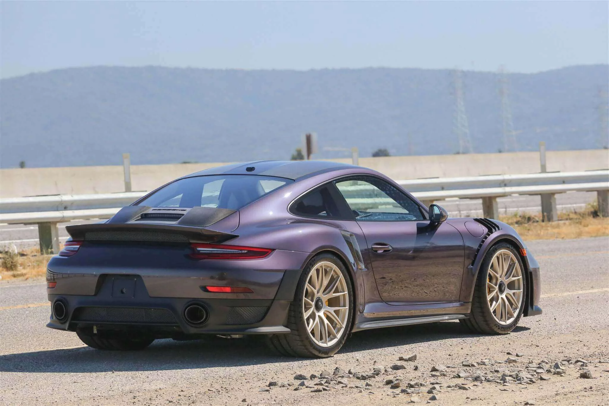 Vesuvio Metallic Porsche 911 GT2 RS