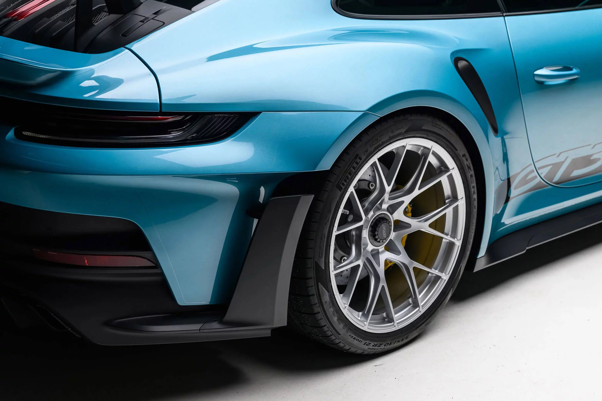 Ipanema Blue Metallic Porsche 911 GT3 RS