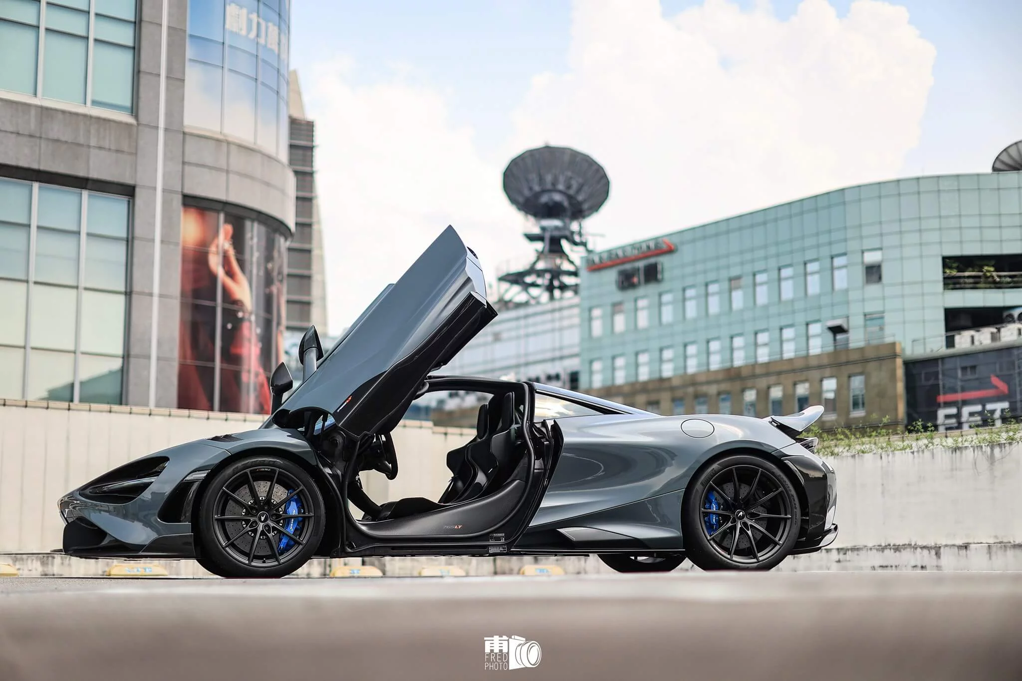 Chicane Grey McLaren 765LT