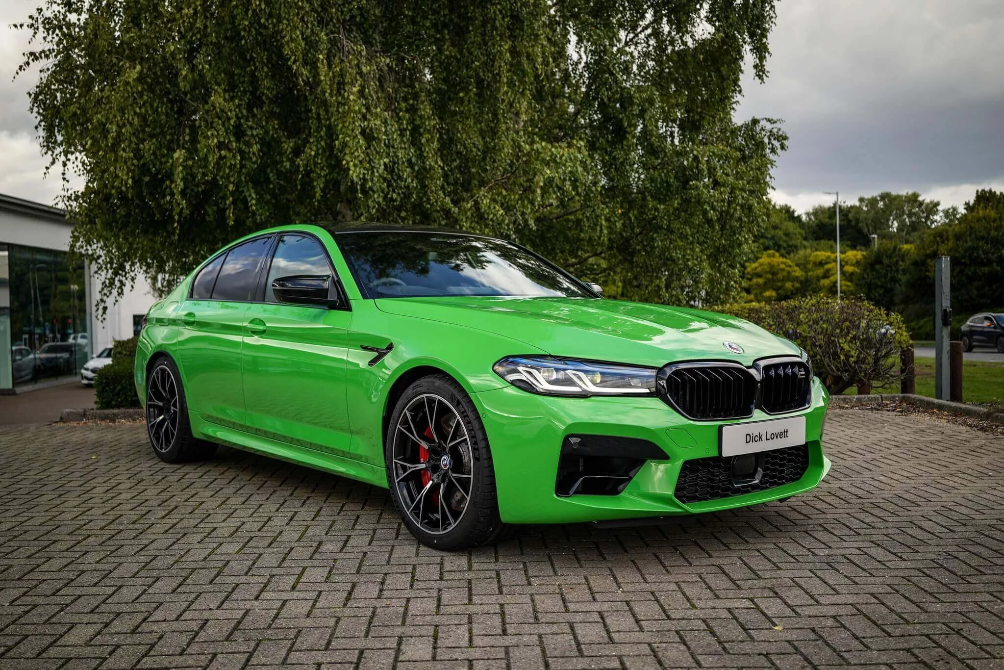 Verde Mantis BMW M5