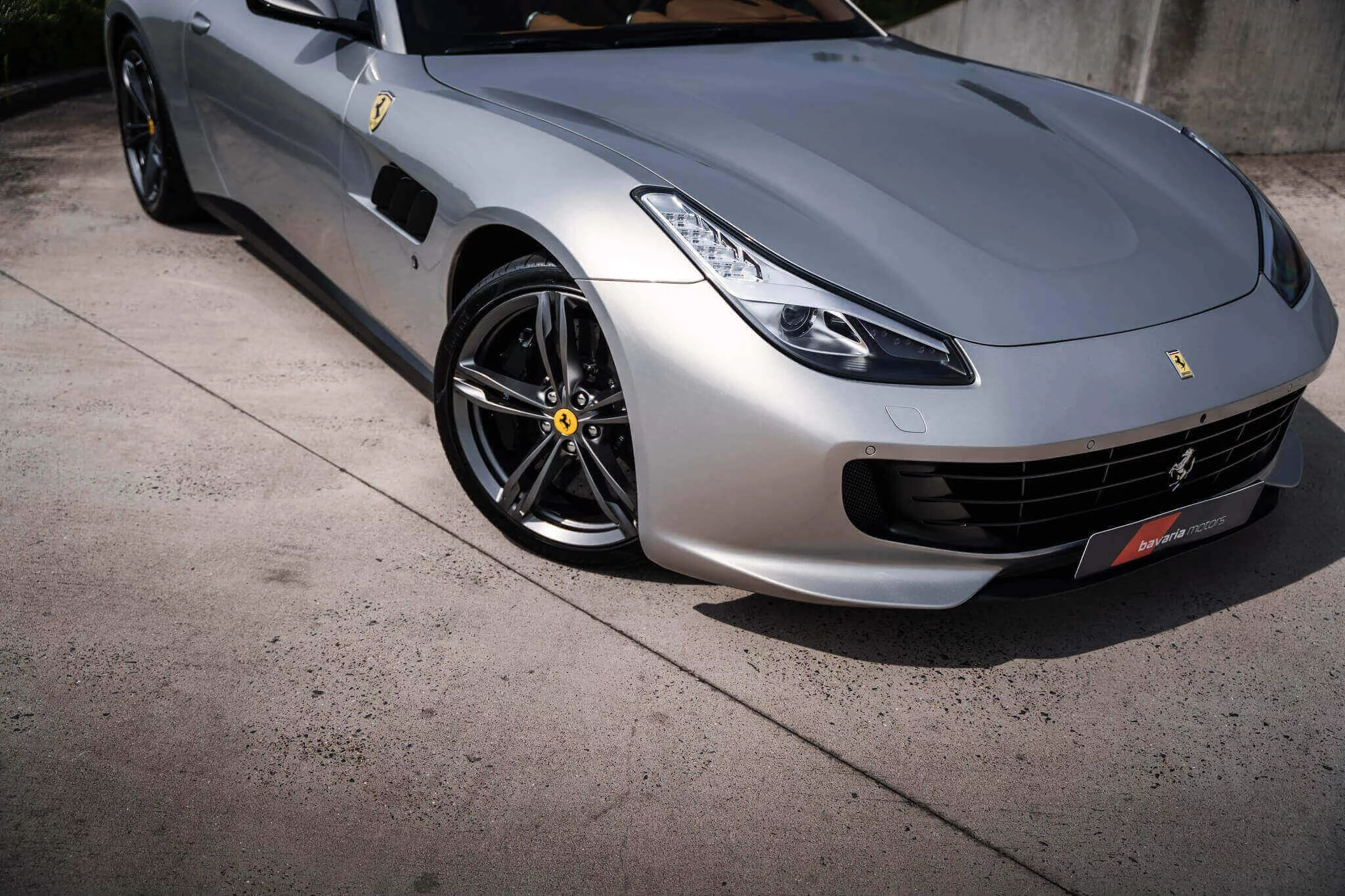 Grigio Abu Dhabi Ferrari GTC4Lusso