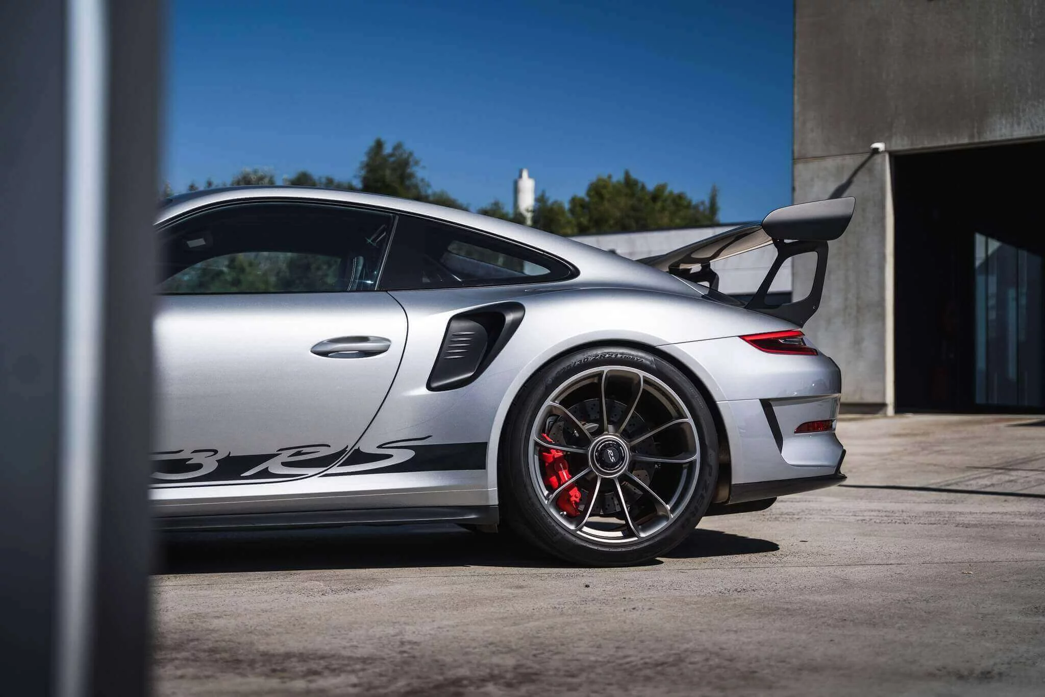 GT Silver Metallic Porsche 911 GT3 RS