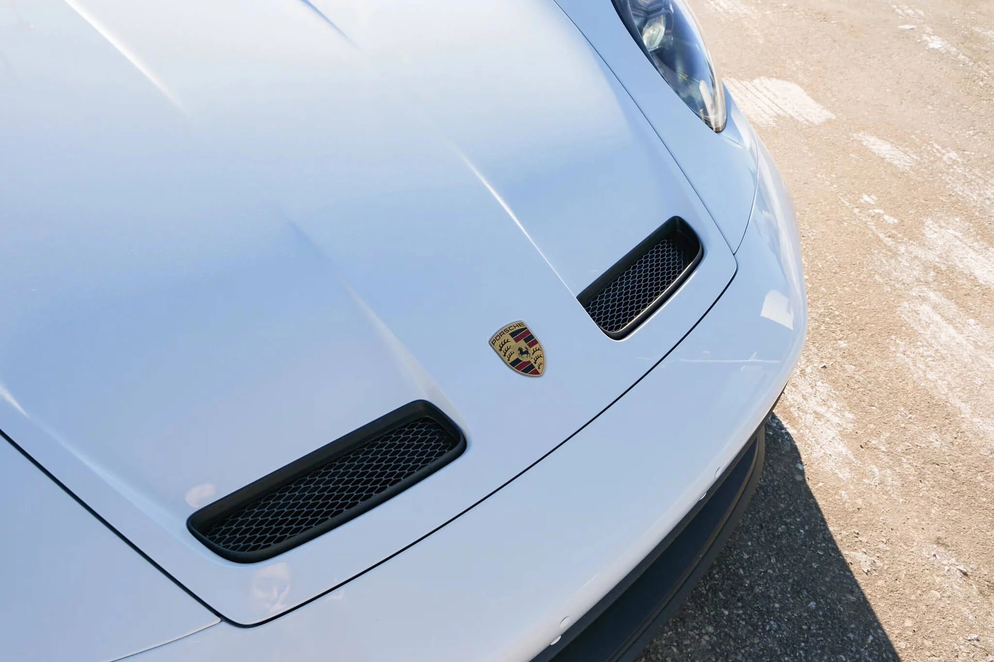 Carrara White Metallic Porsche 911 GT3