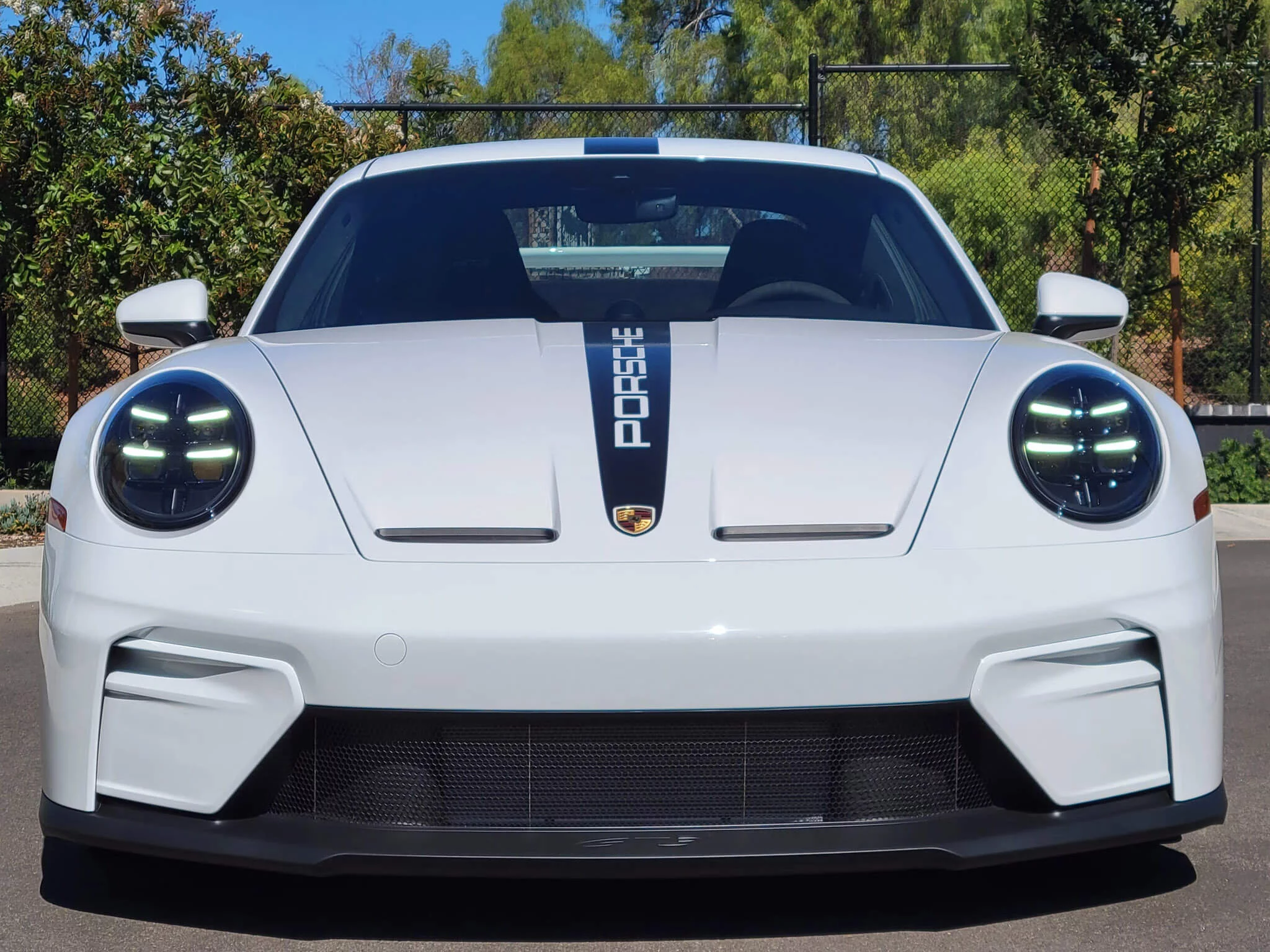 Pure White Porsche 911 GT3