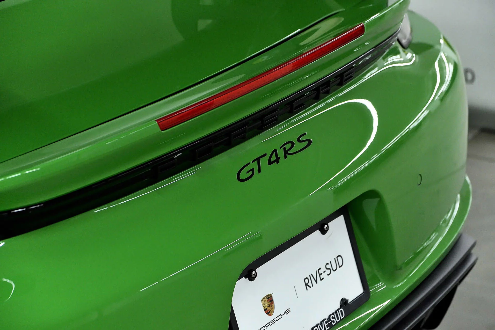 Willow Green Porsche 718 Cayman GT4 RS