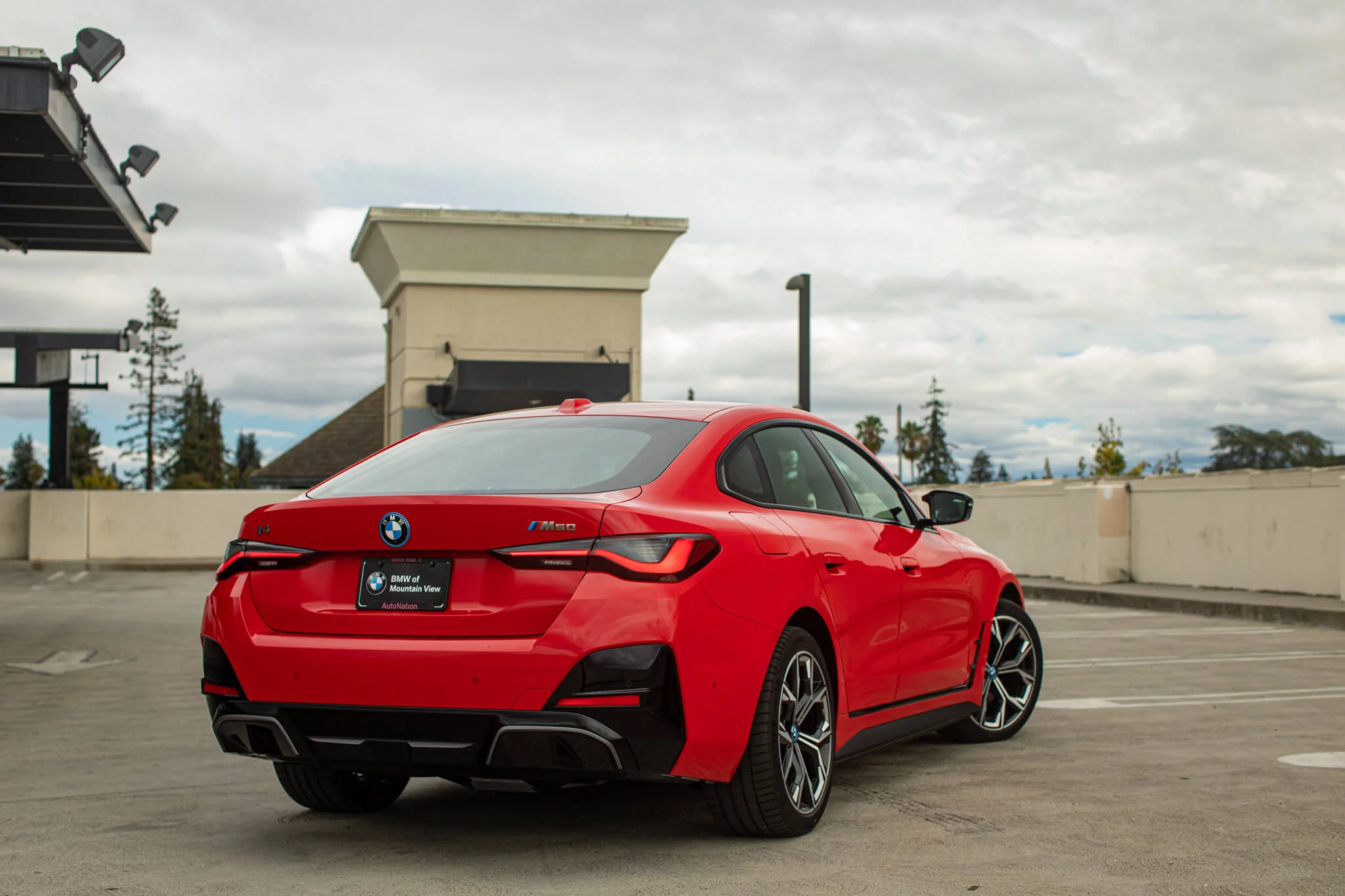 Rosso Corsa BMW i4