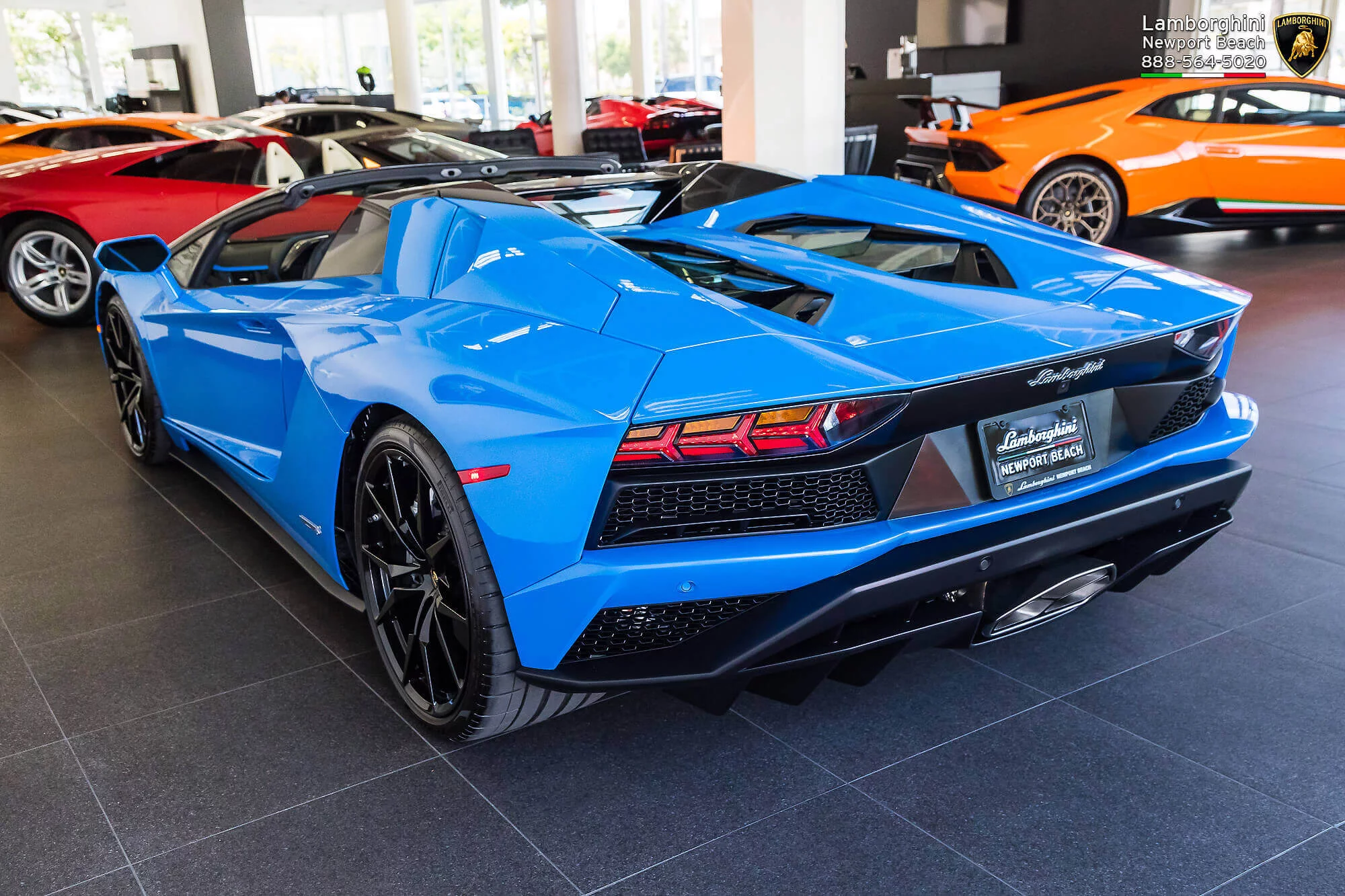 Blu Nila Lamborghini Aventador