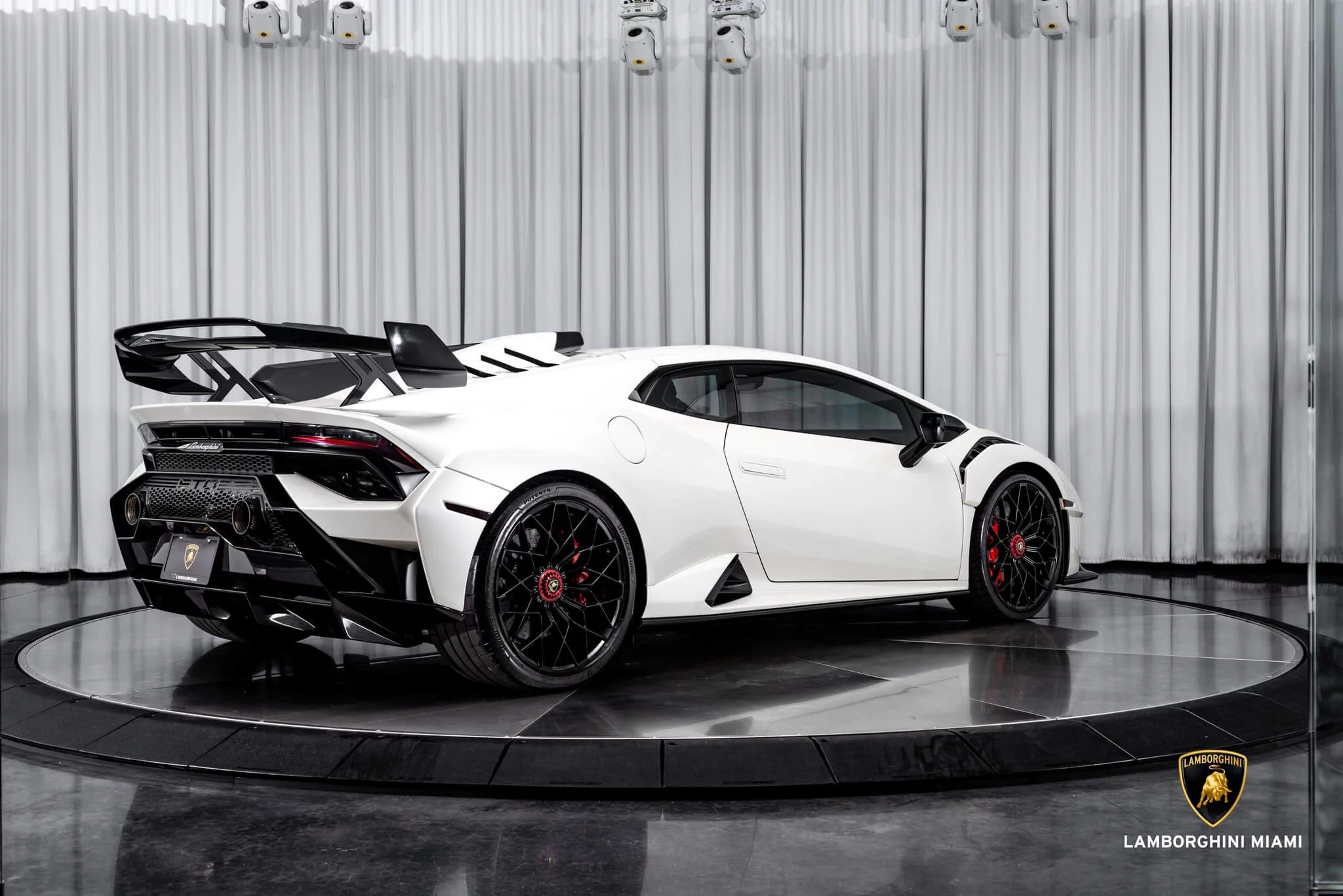 Balloon White Lamborghini Huracán