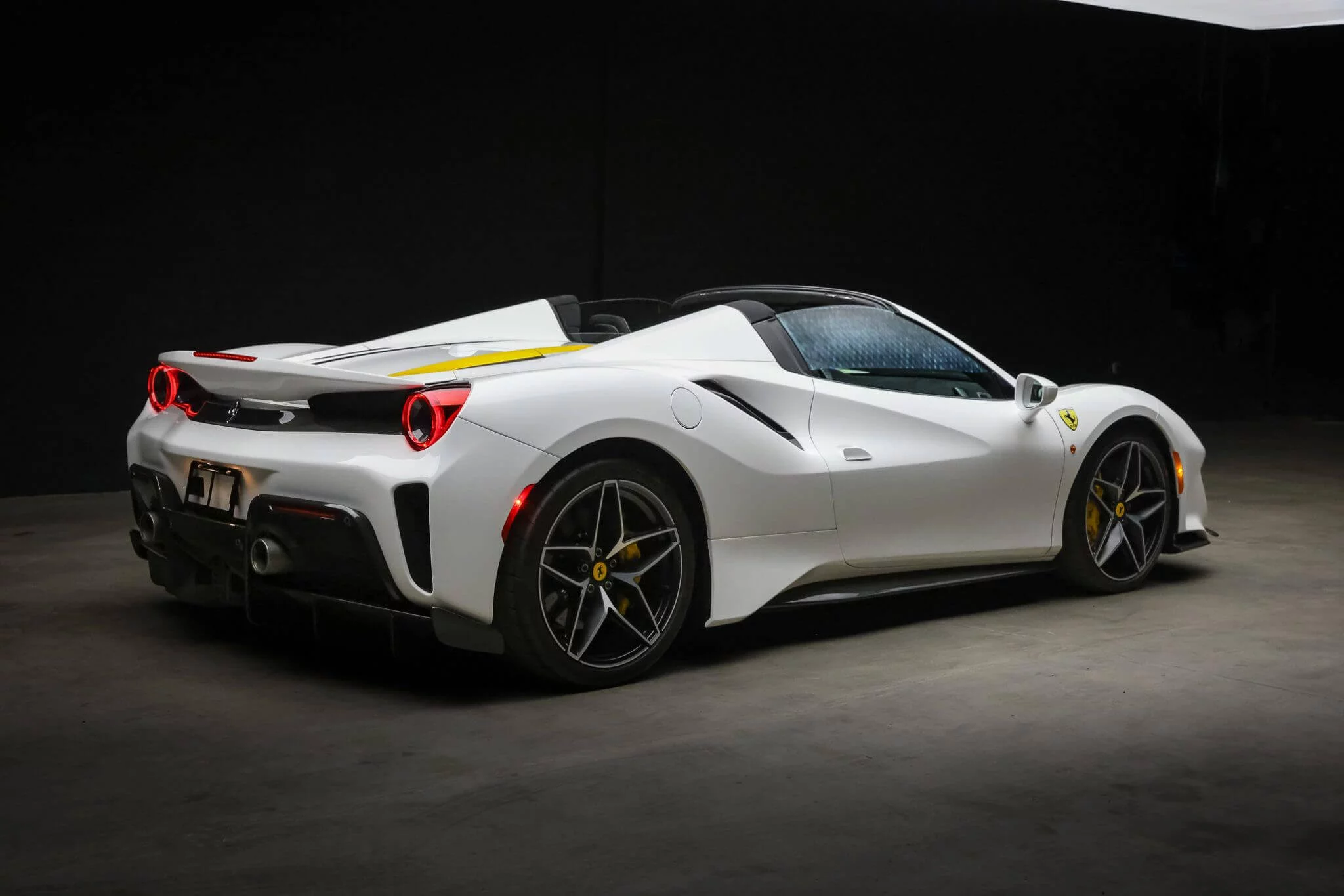 Bianco King Ferrari 488