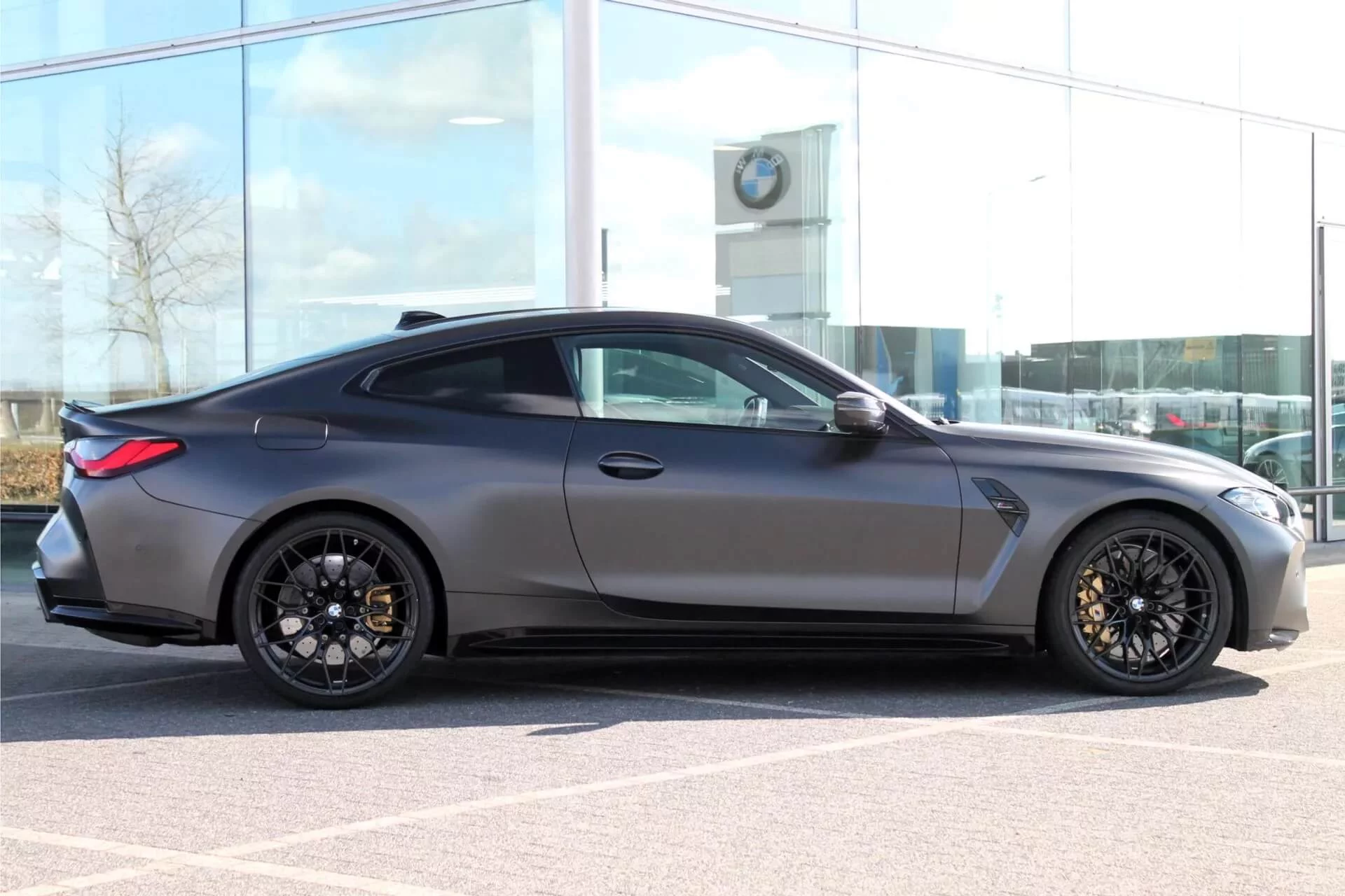 Frozen Deep Grey BMW M4