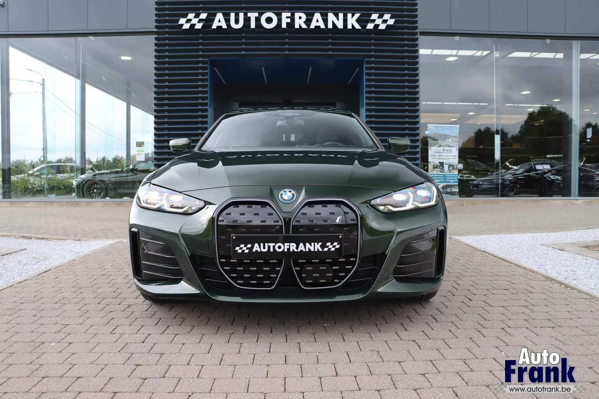 Sanremo Green BMW i4