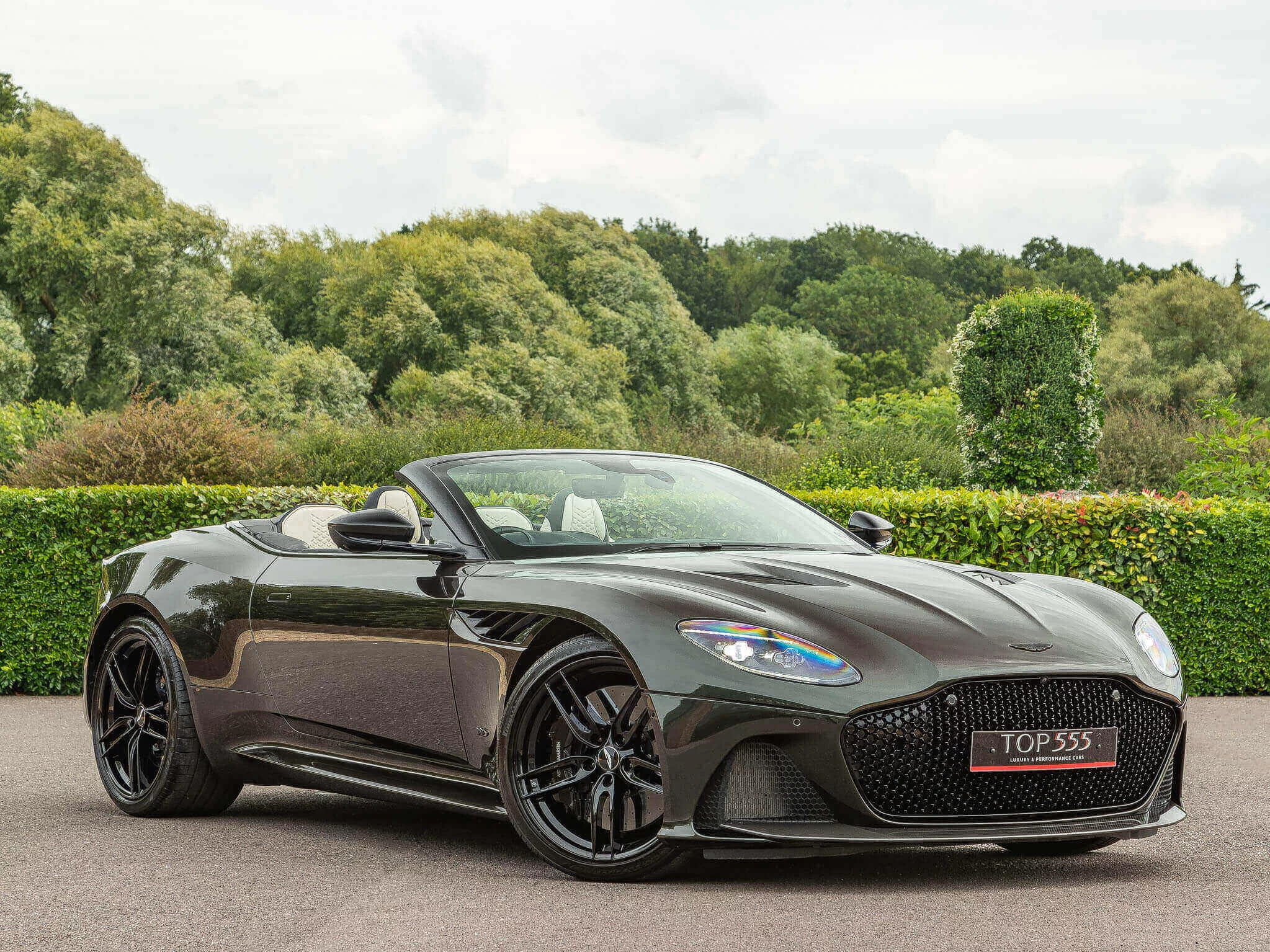 Minotaur Green Aston Martin DBS