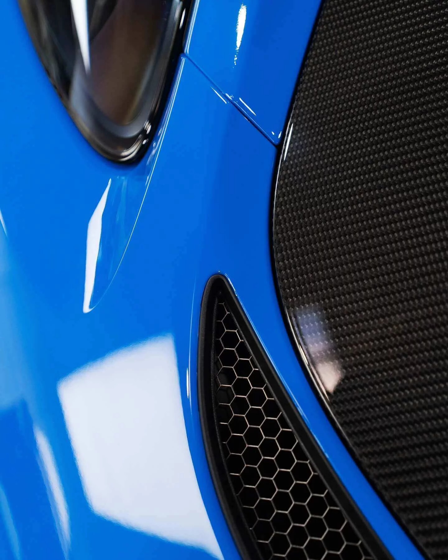 Shark Blue Porsche 718 Spyder RS