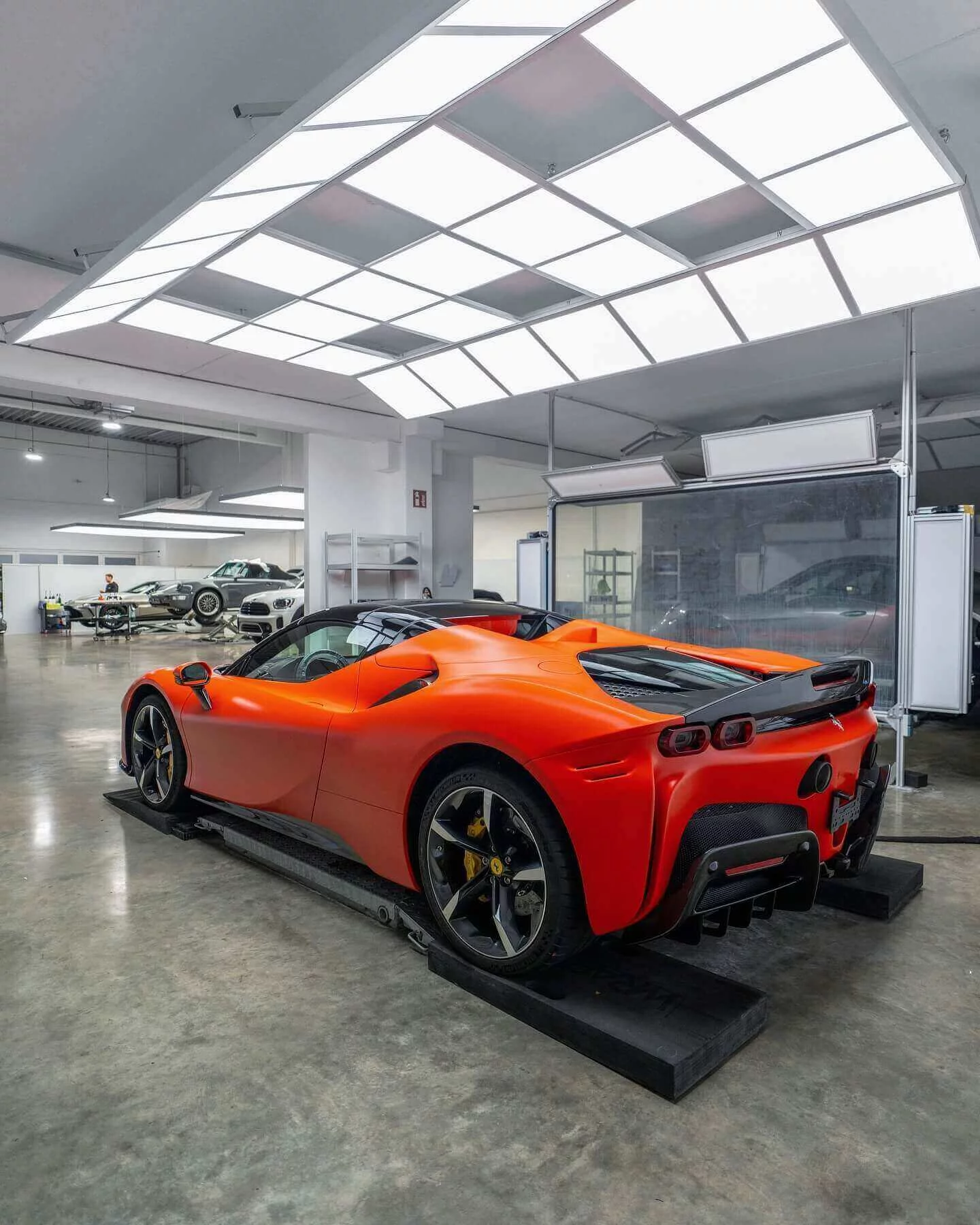 Rosso Dino Opaco Ferrari SF90