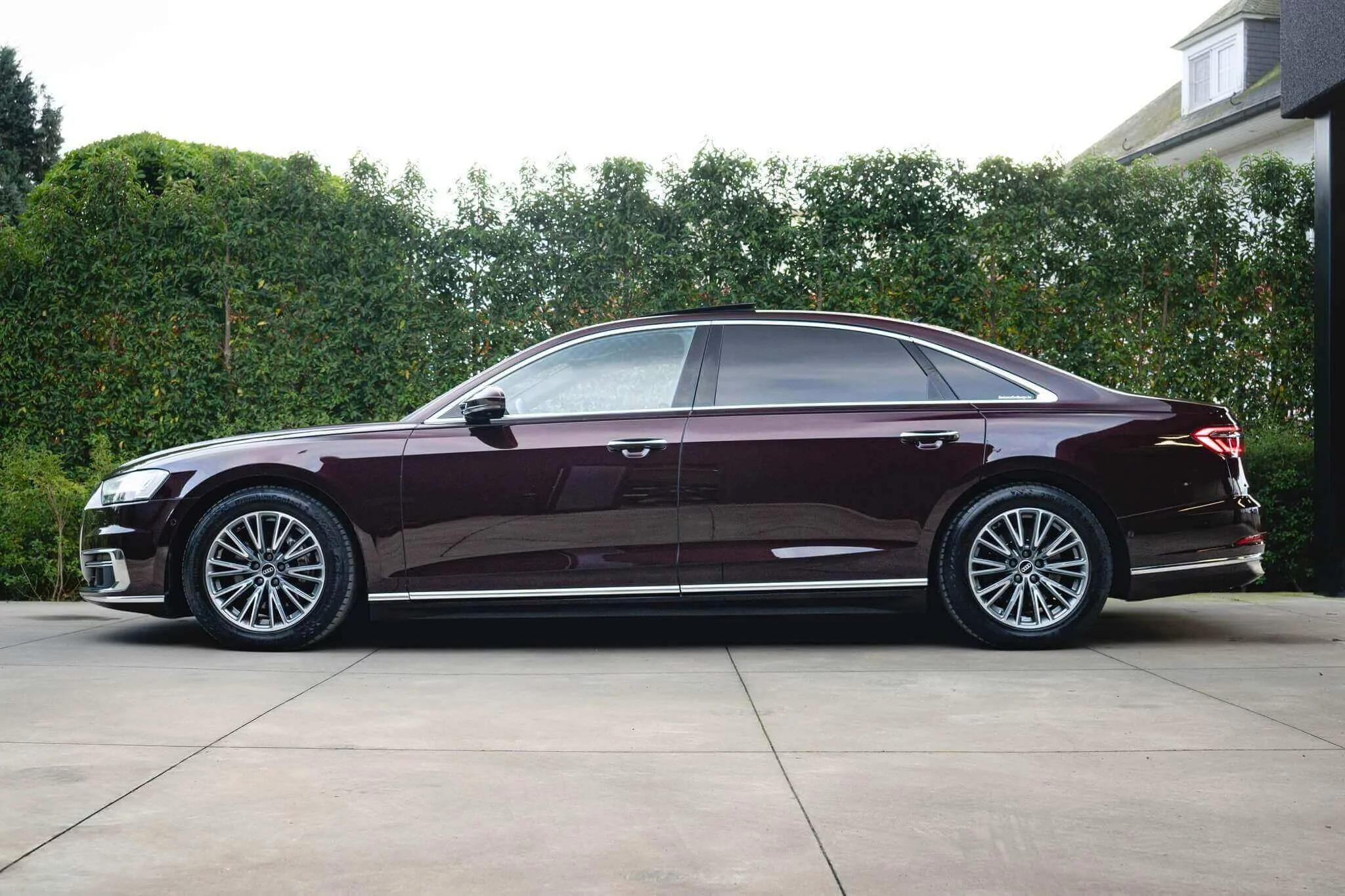 Seville Red Metallic Audi A8