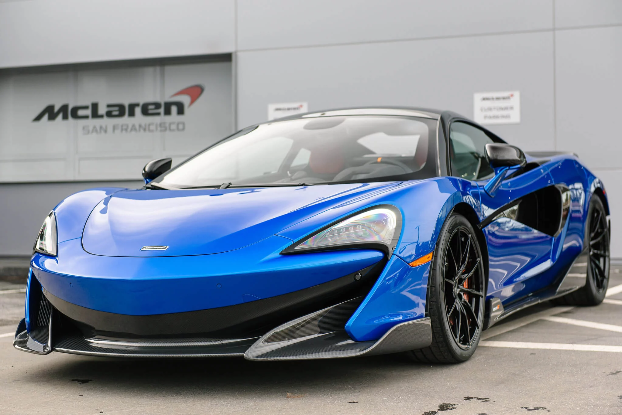 Vega Blue McLaren 600LT