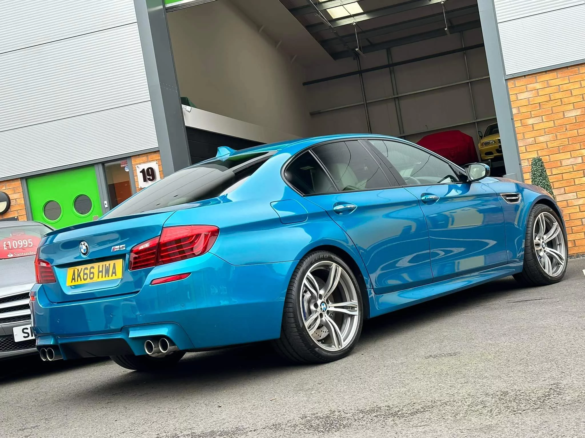Atlantis BMW M5