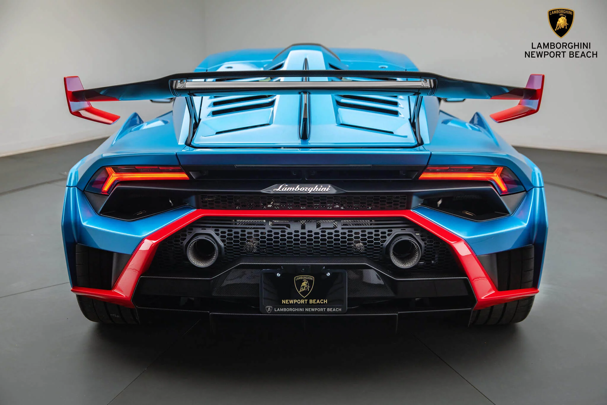 Blu Aegir Lamborghini Huracán