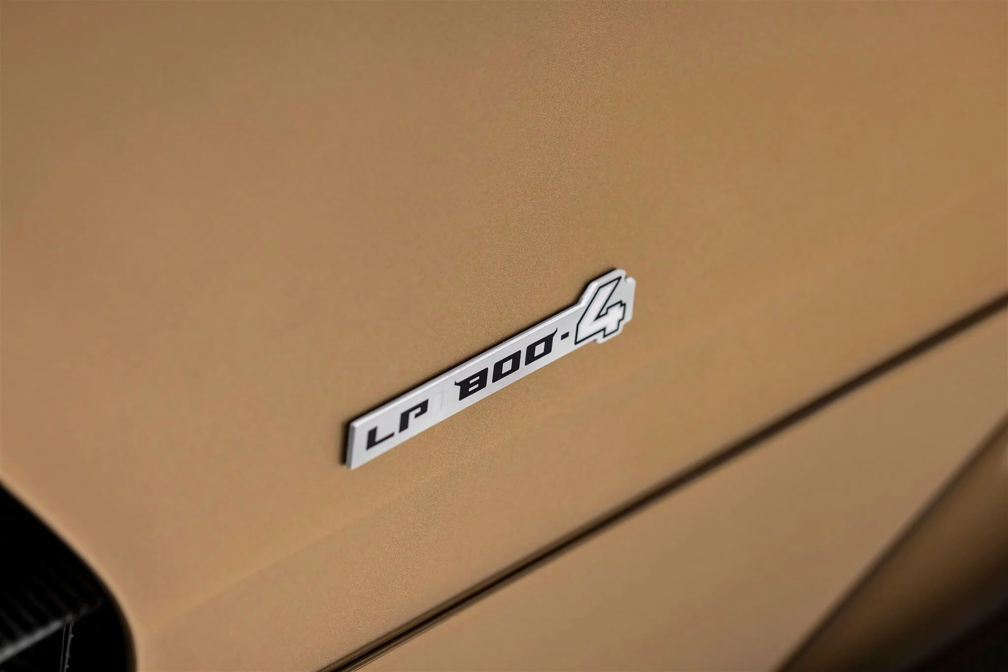 Bronzo Zante Lamborghini Countach LPI 800-4