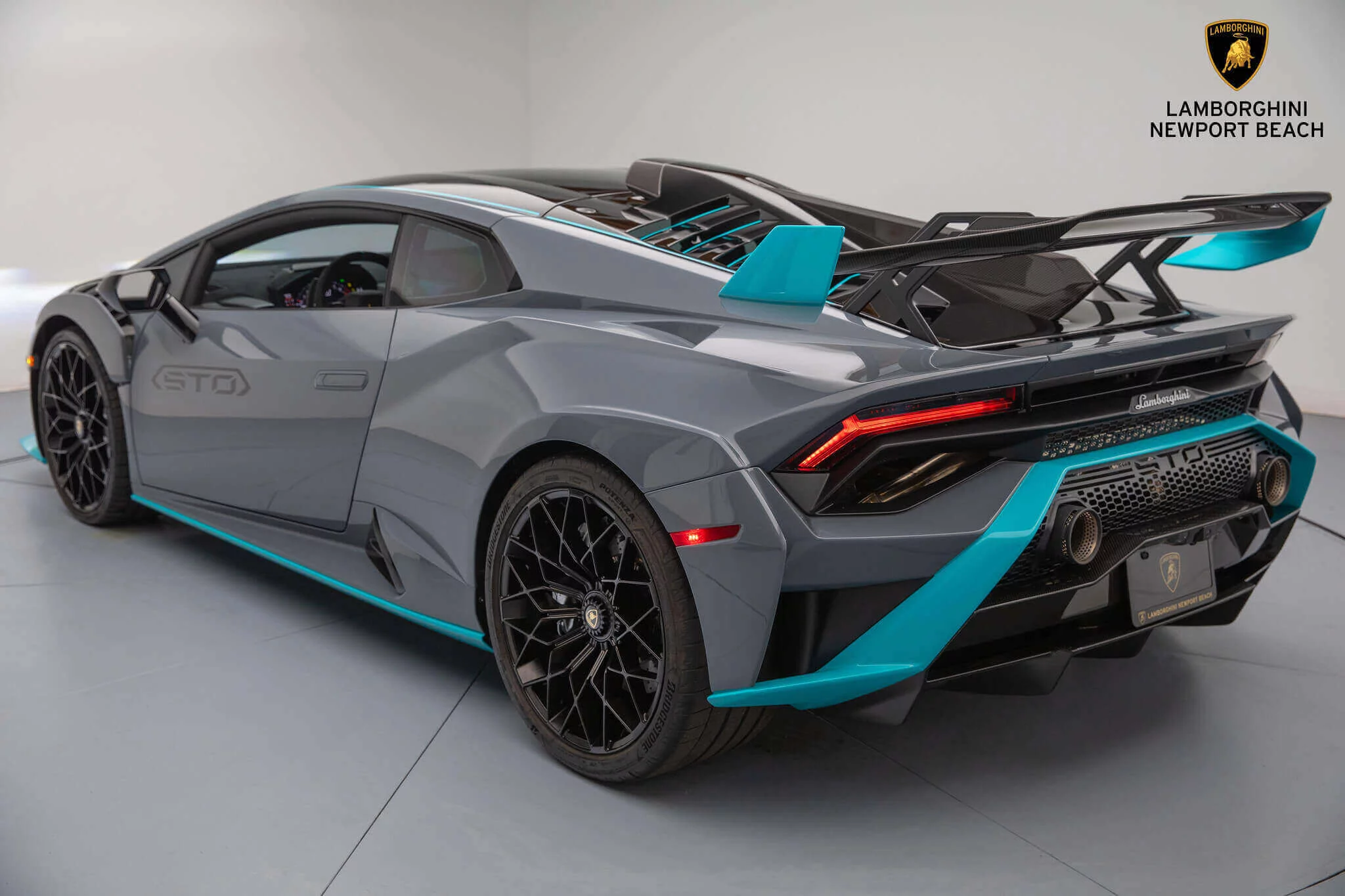 Grigio Telesto Lamborghini Huracán