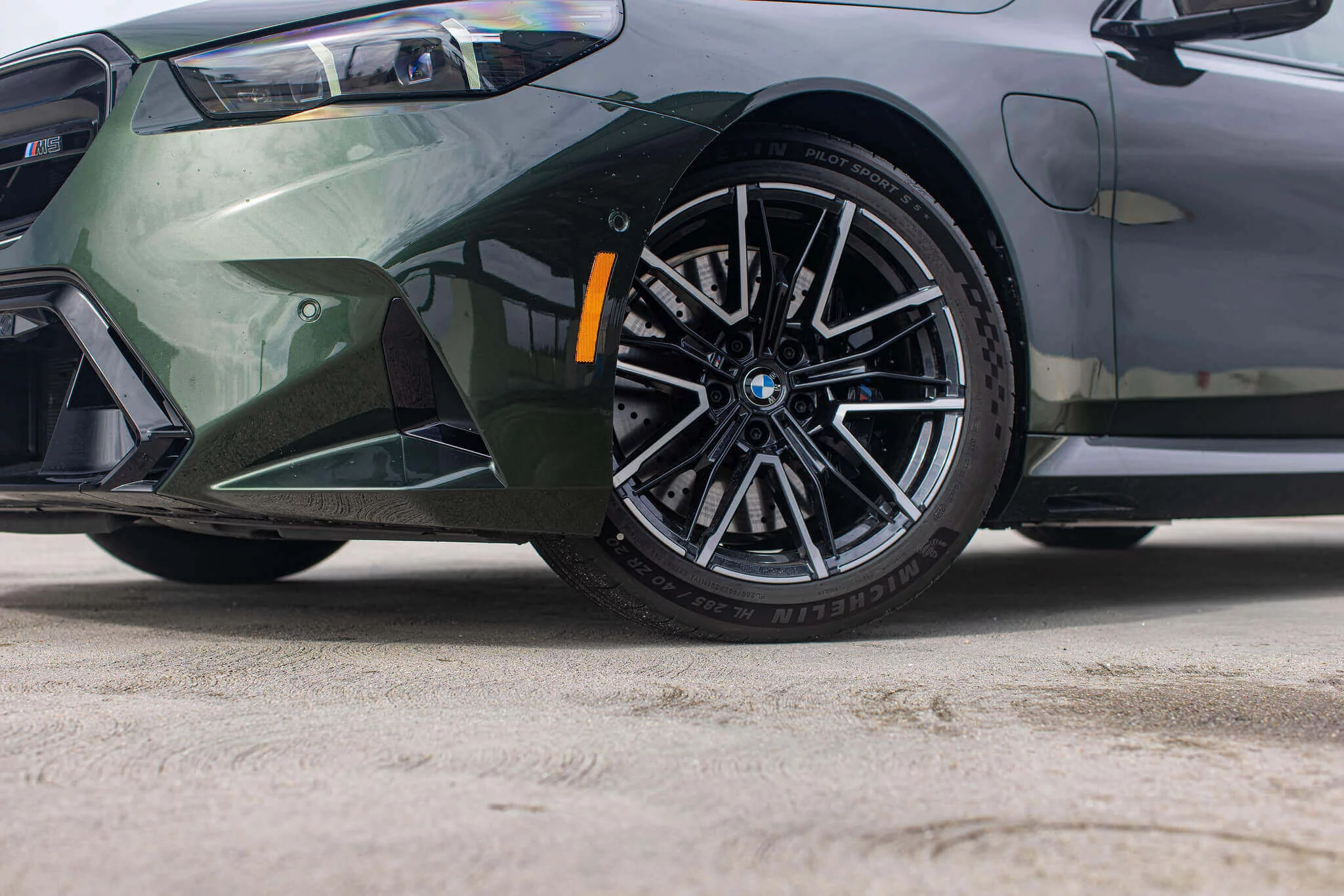 Malachite Green II BMW M5
