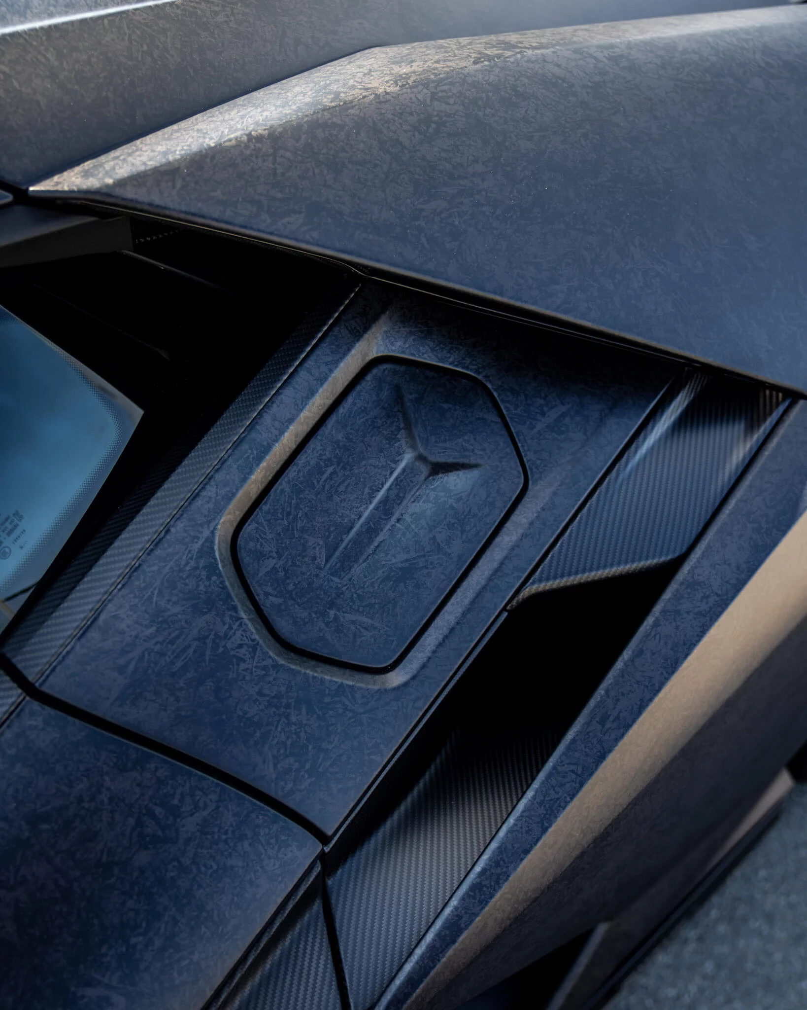 Exclusive finishes and artisan techniques
