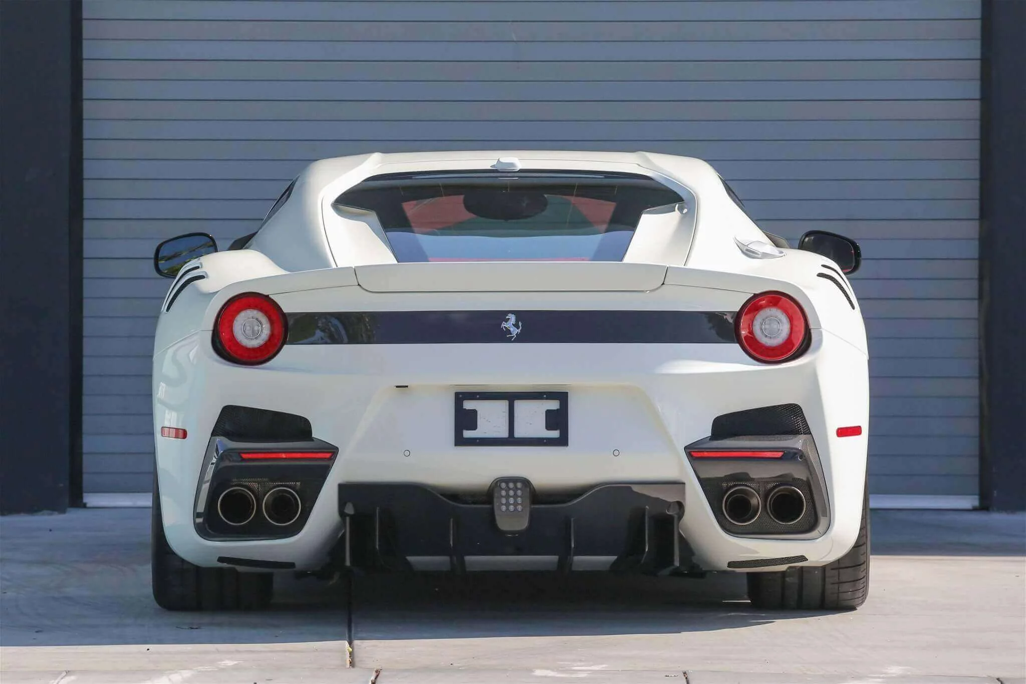 Bianco Avus Ferrari F12