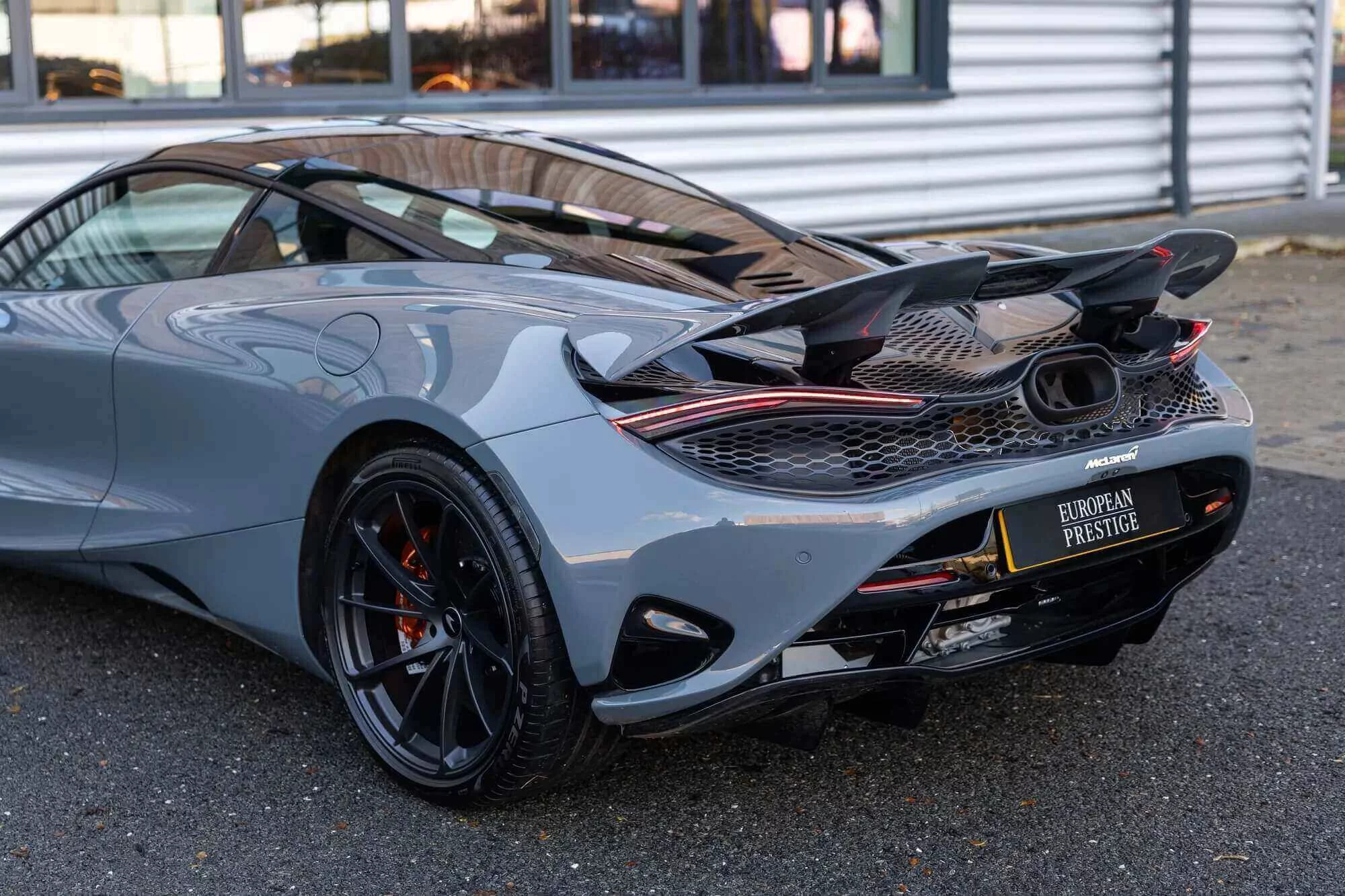 Chicane Grey McLaren 750S