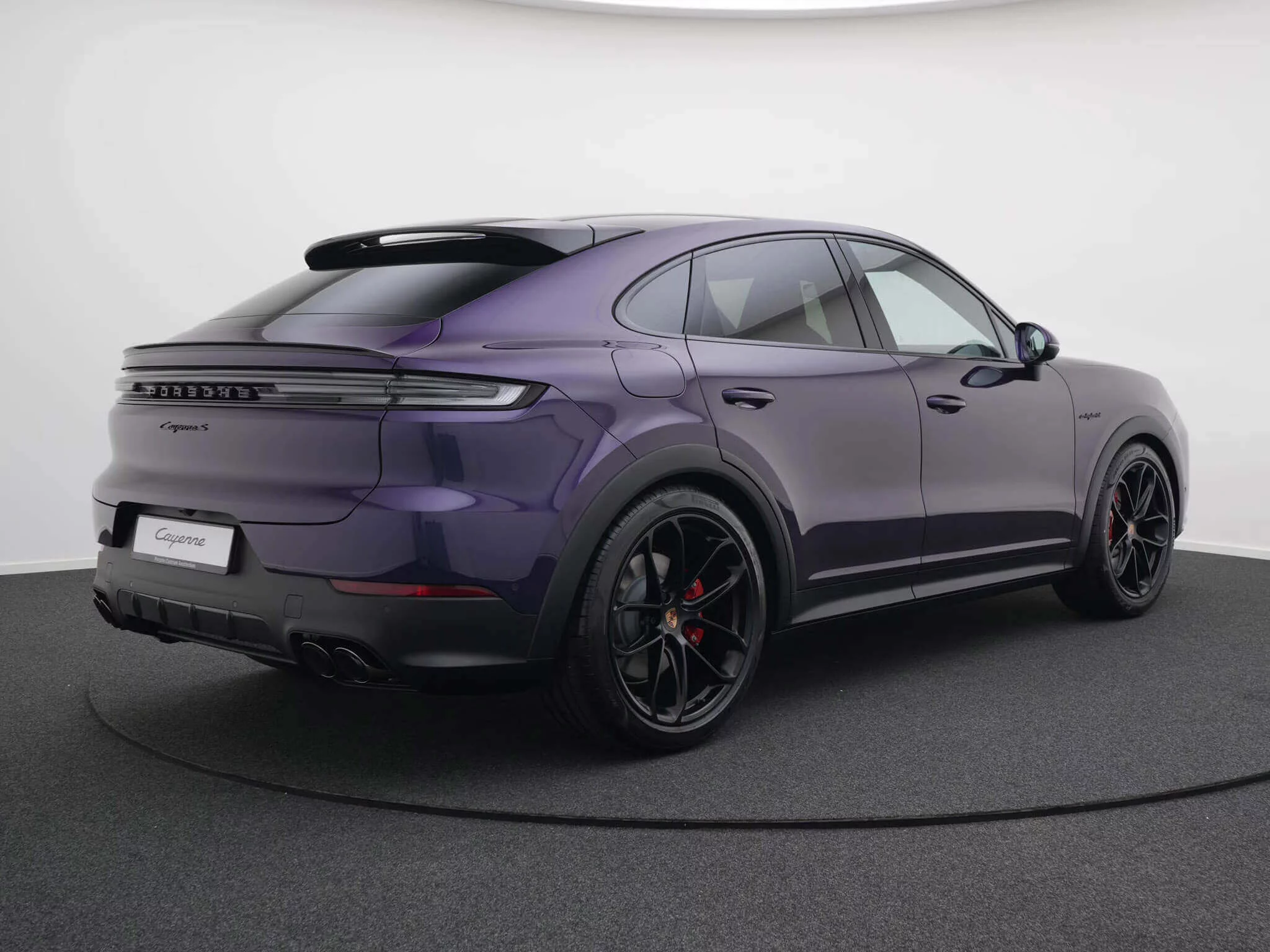 Velvet Purple Porsche Cayenne