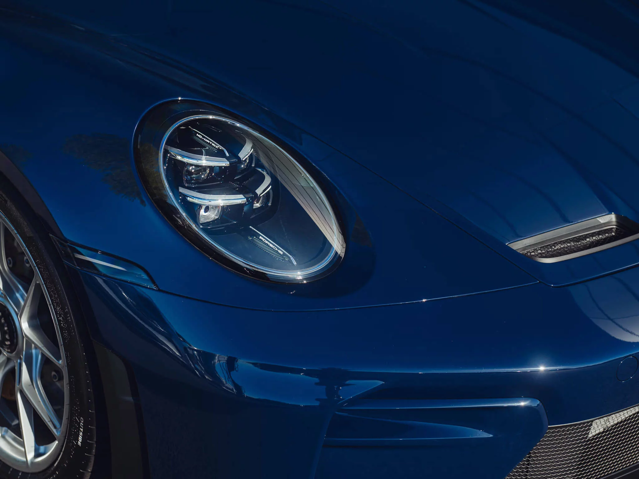 Bali Blue Porsche 911 GT3