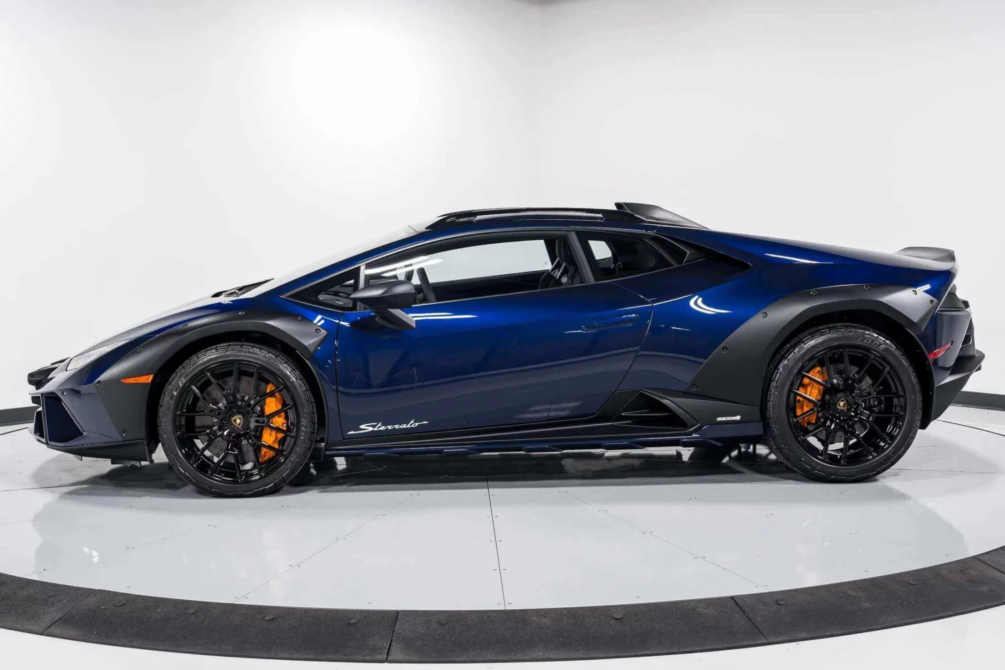 Blu Astraeus Lamborghini Huracán