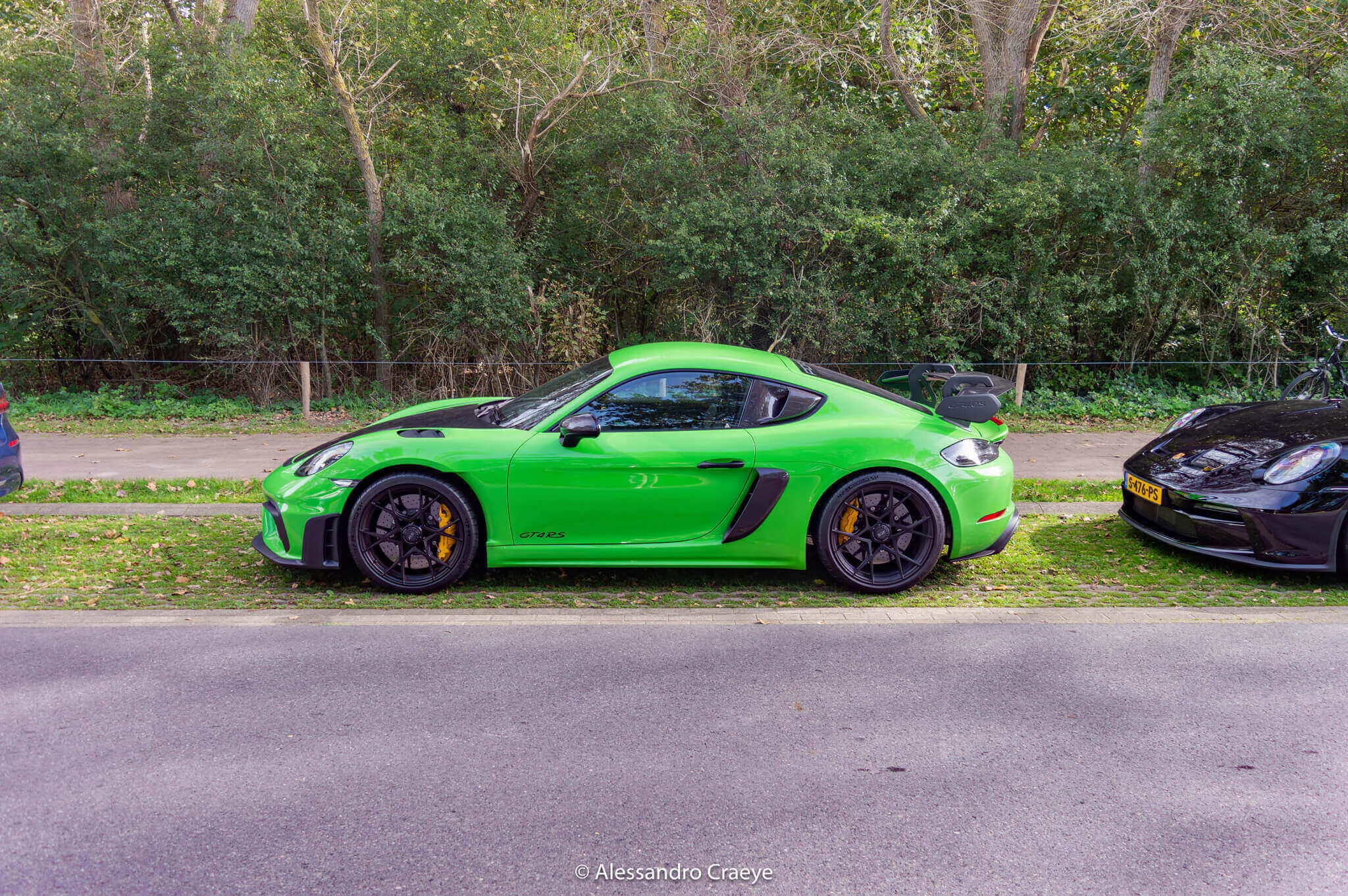 Yellow Green Porsche 718 Cayman GT4 RS