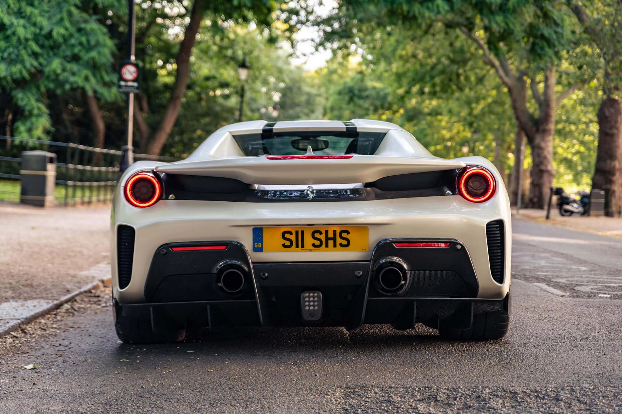 Bianco Fuji Ferrari 488
