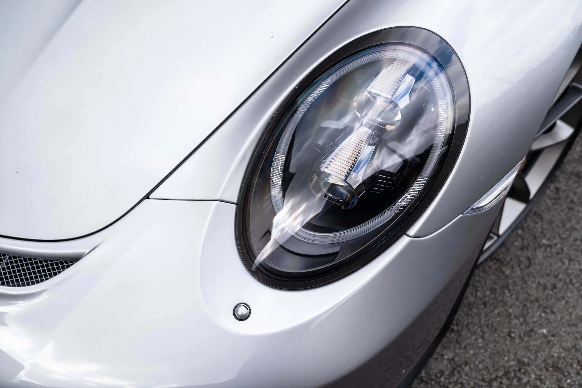 GT Silver Metallic Porsche 911 Speedster