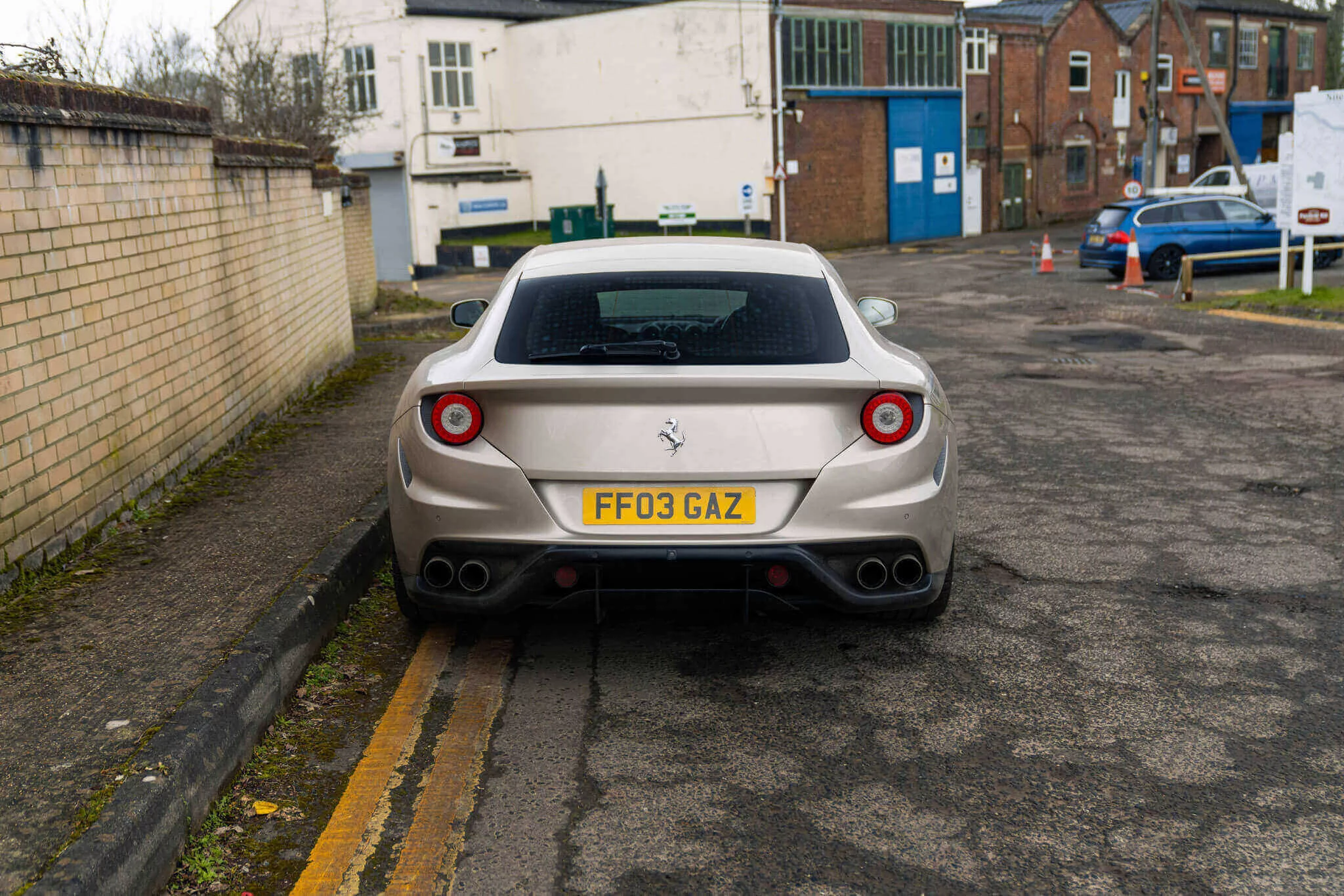 Nuovo Grigio Ingrid Ferrari FF