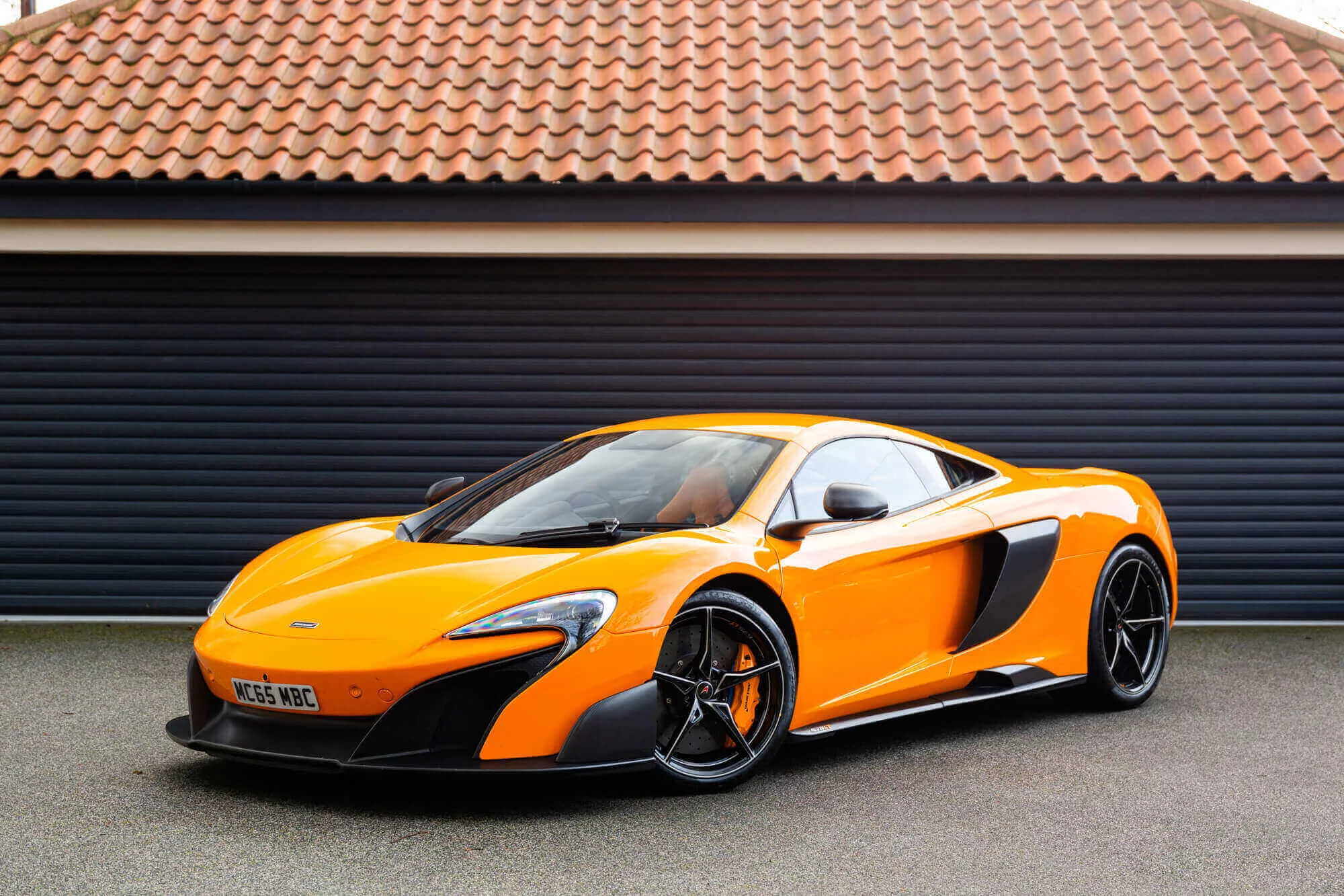McLaren Orange McLaren 675LT