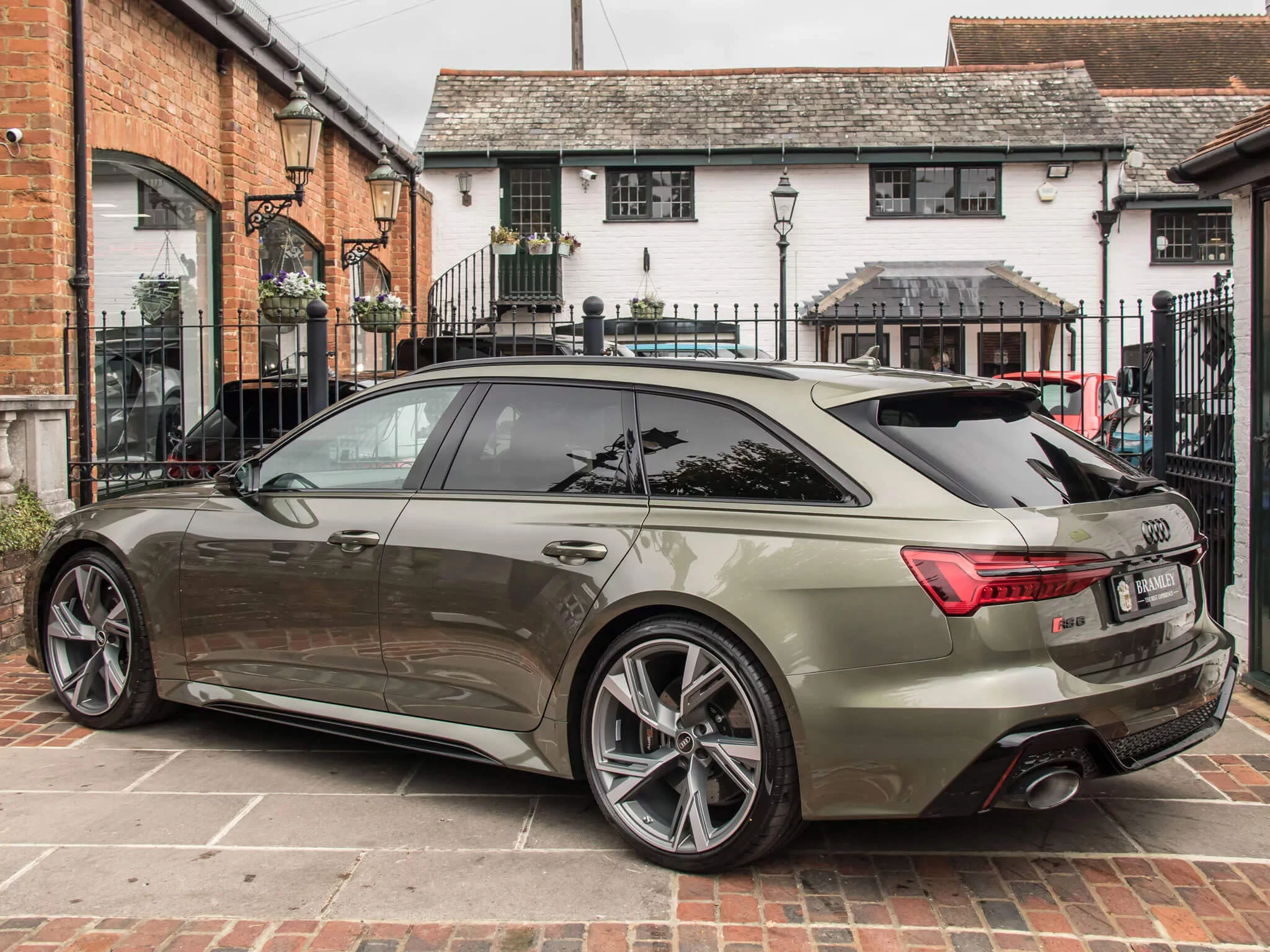 Oak Green Audi RS6 Avant