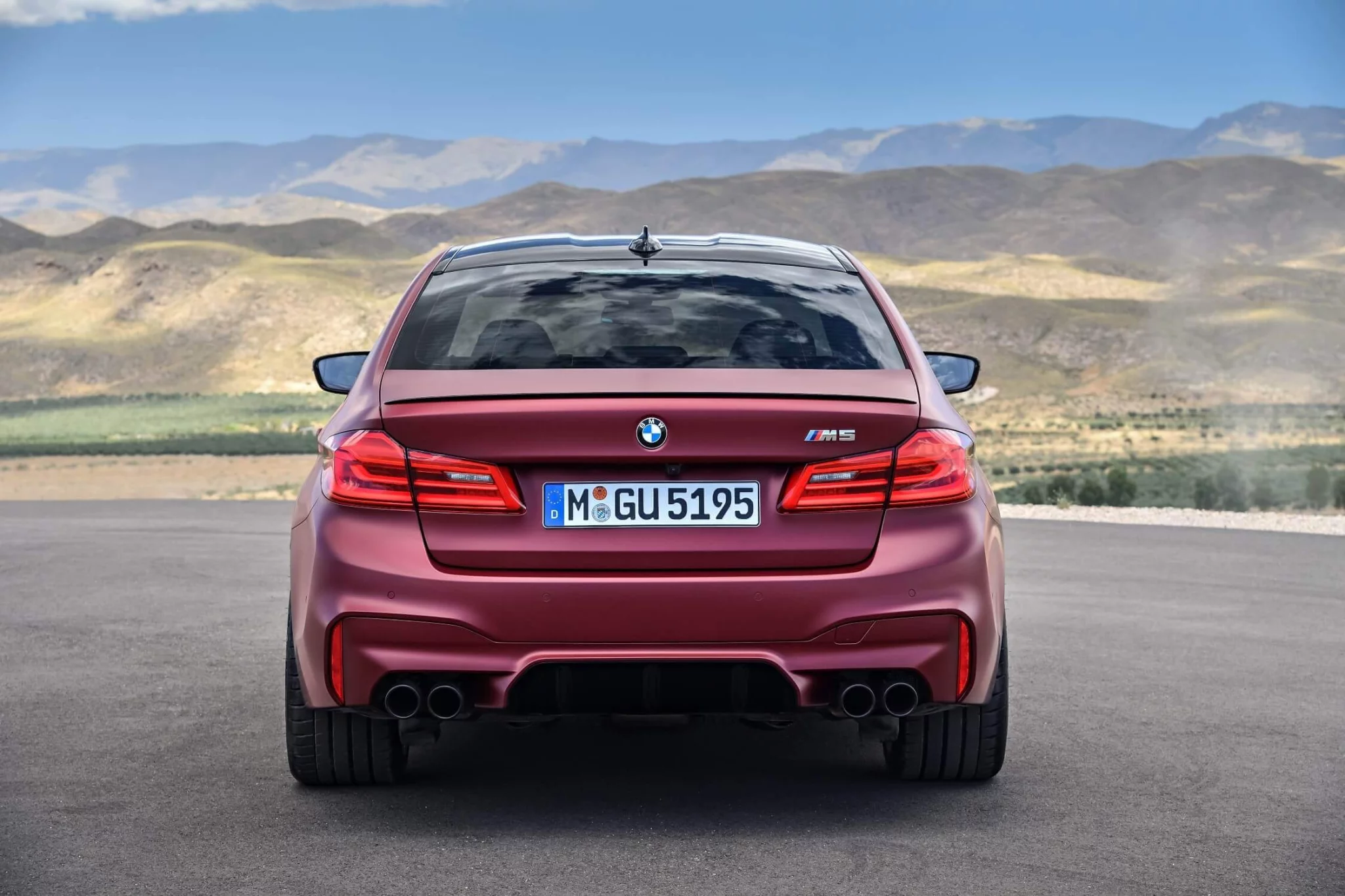 Frozen Dark Red BMW M5