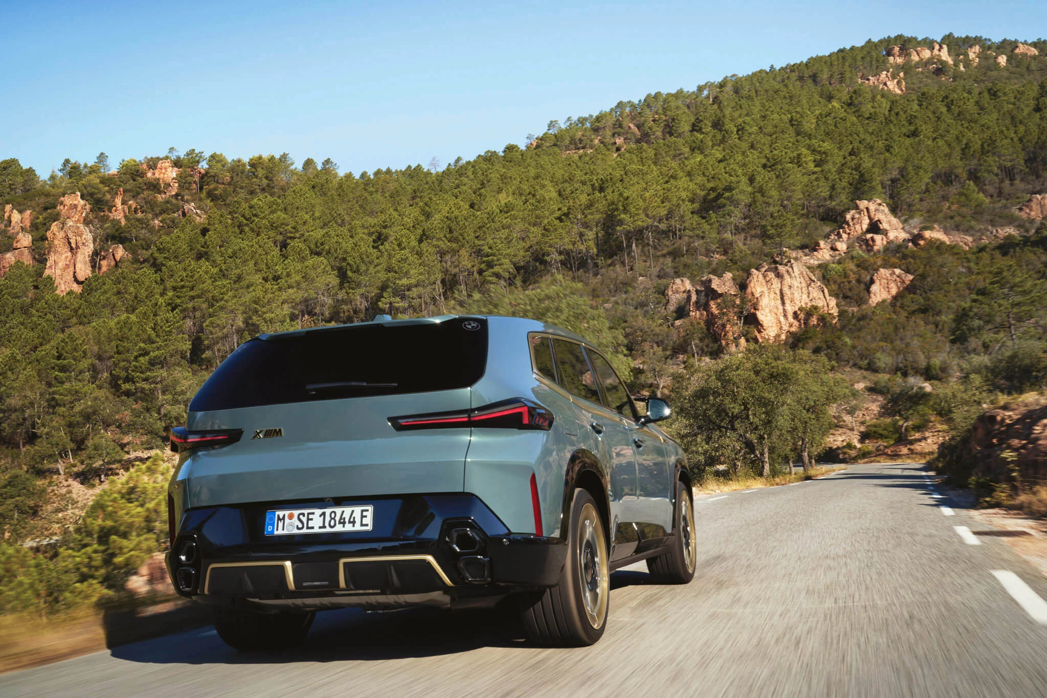 Cape York Green BMW XM