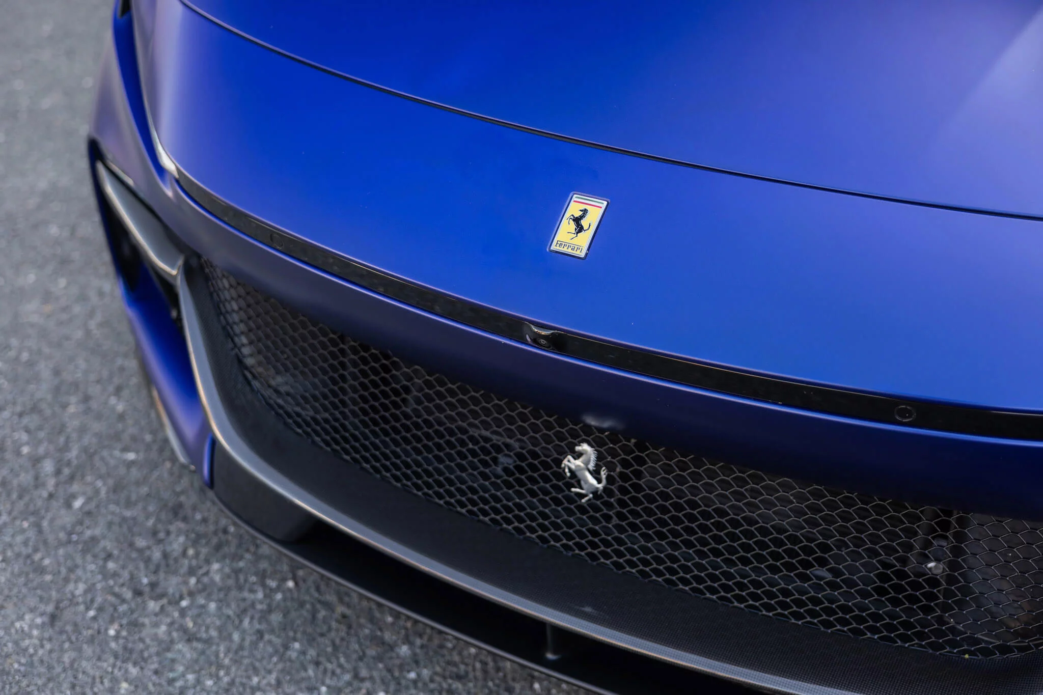 Blu Vietri Opaco Ferrari Purosangue