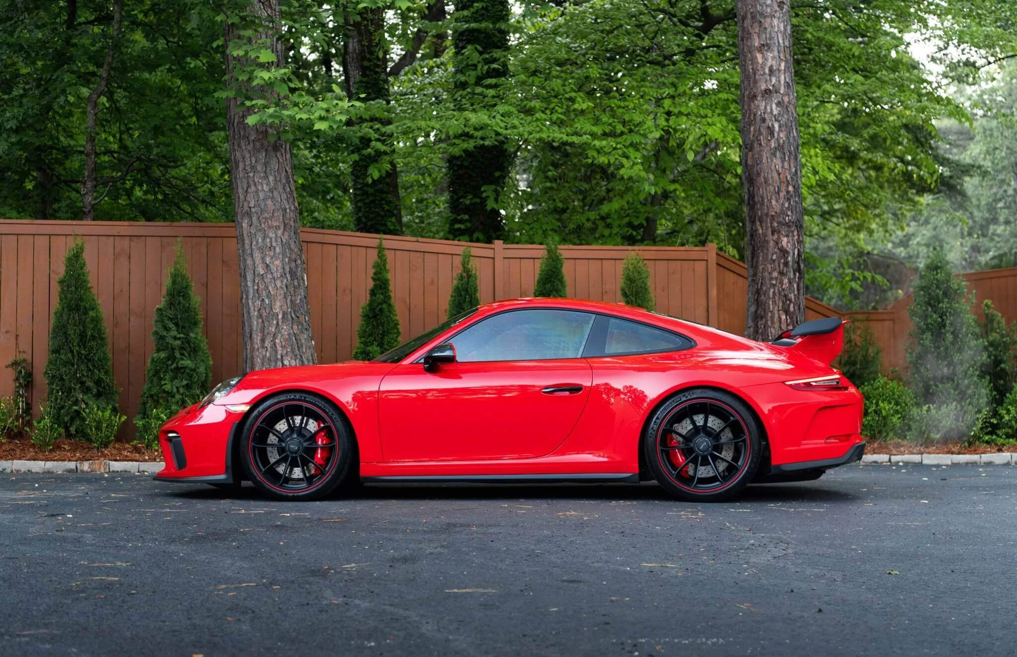 Guards Red Porsche 911 GT3