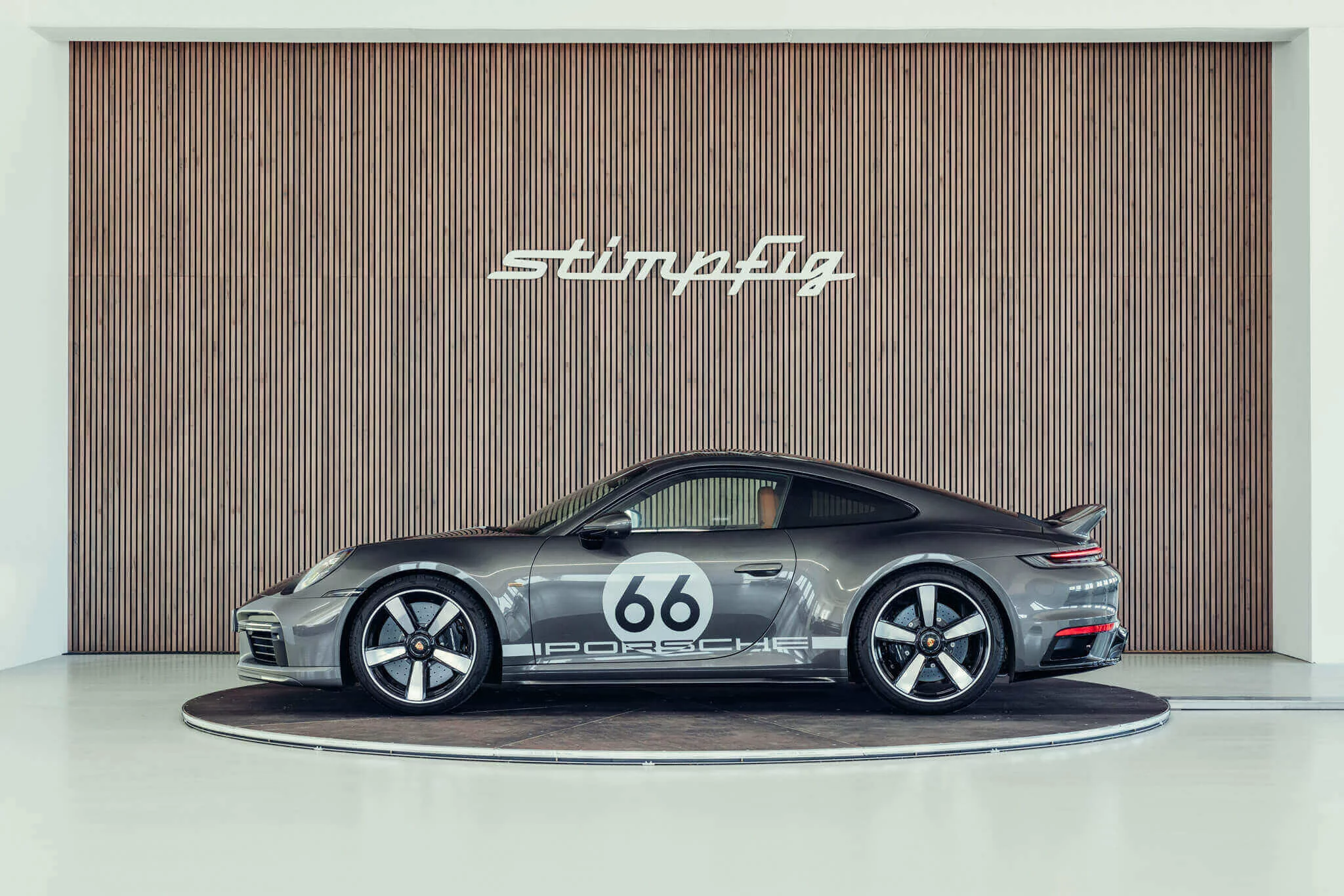 Agate Grey Metallic Porsche 911 Sport Classic