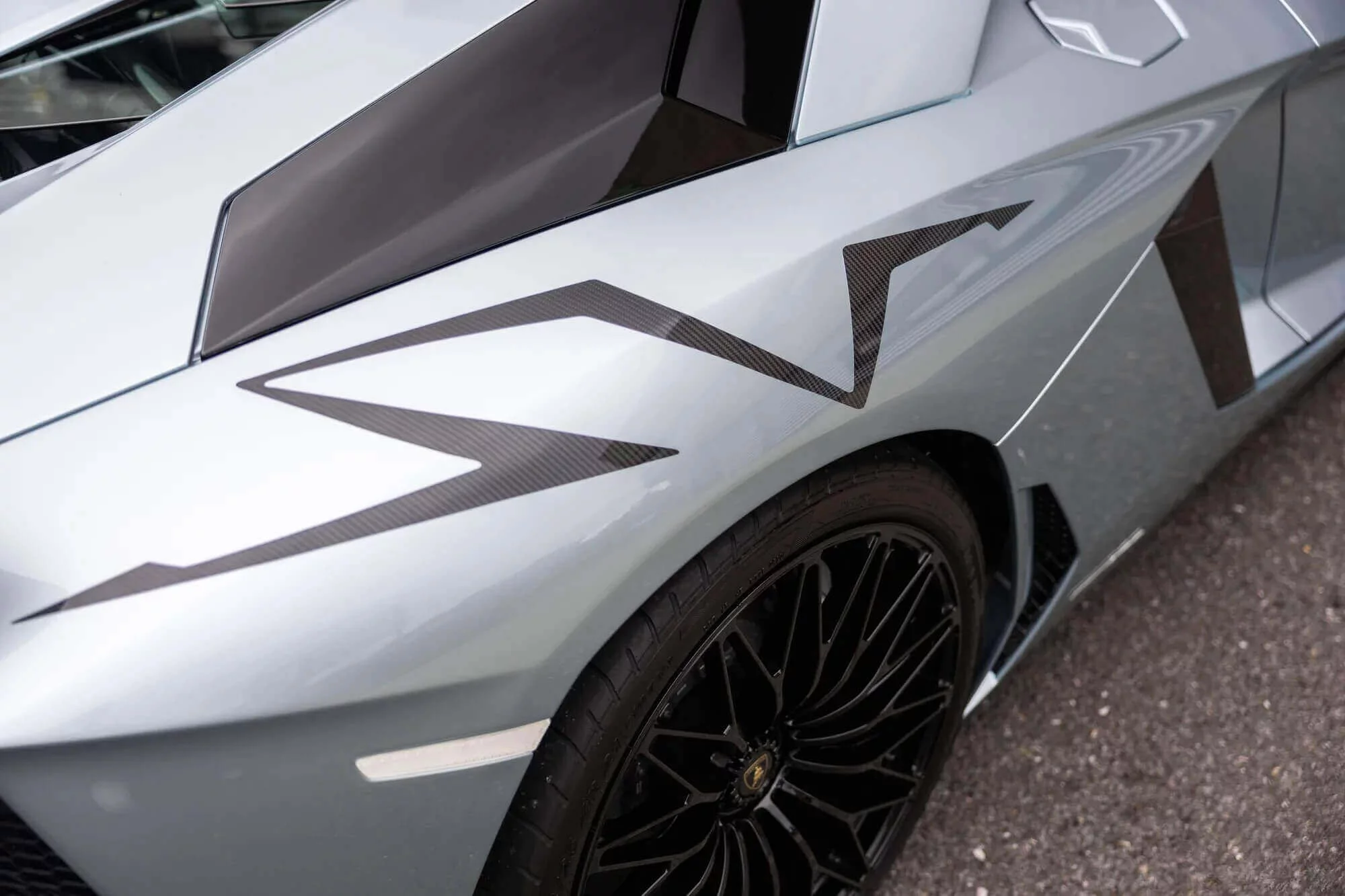 Azzurro Thetys Lamborghini Aventador
