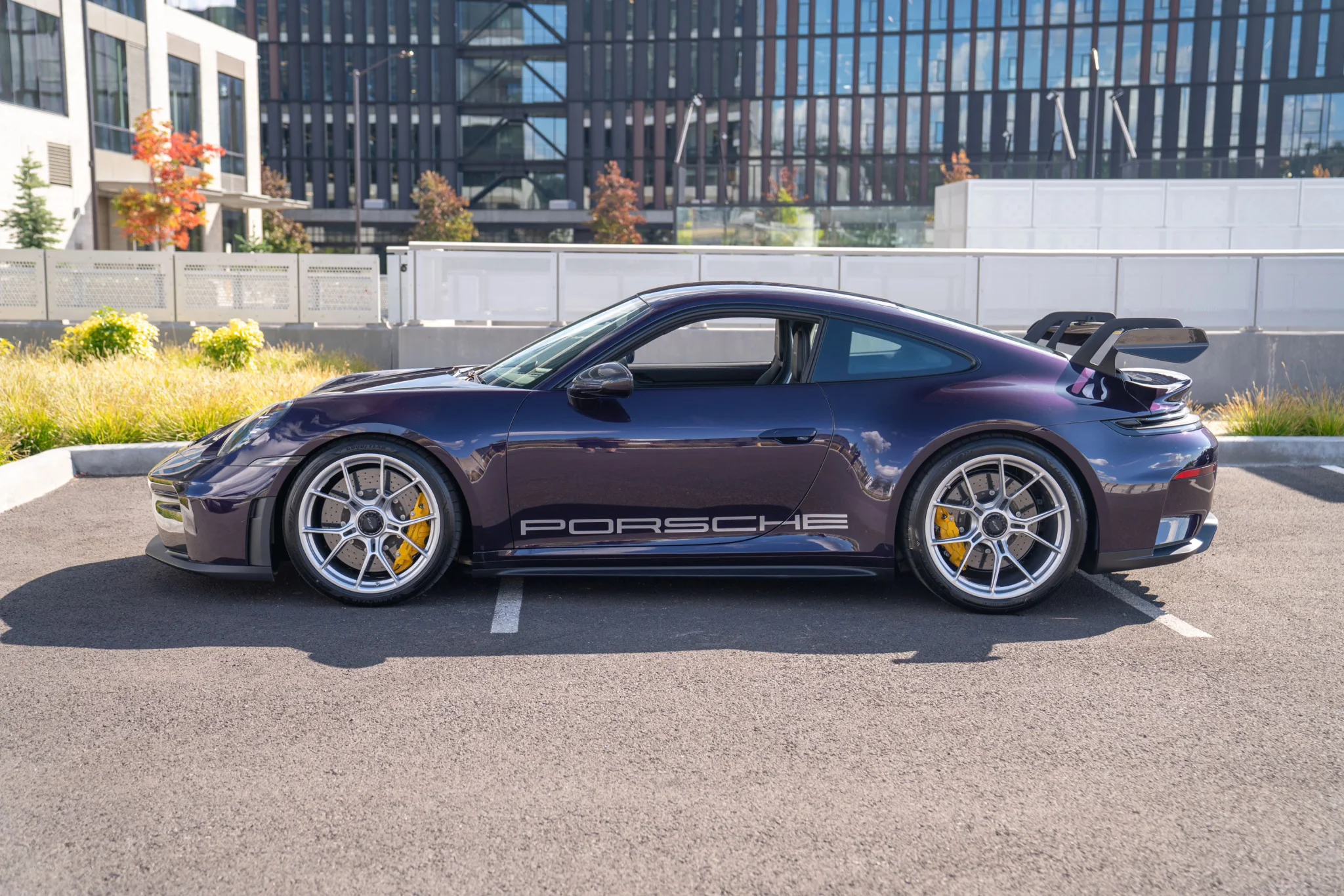 Viola Metallic Porsche 911 GT3