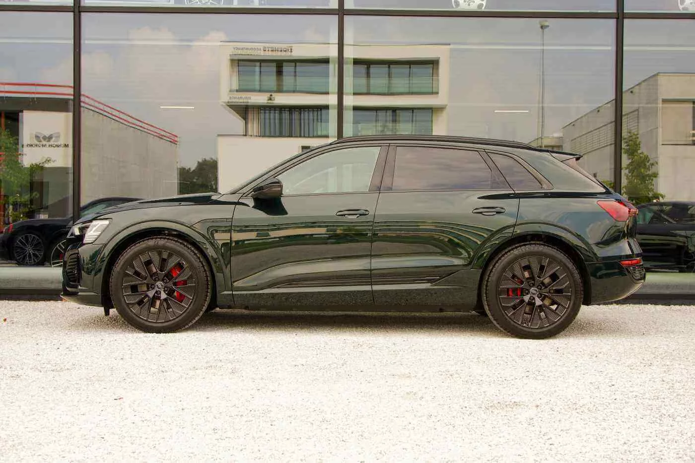 Deep Green Audi Q8 e-tron